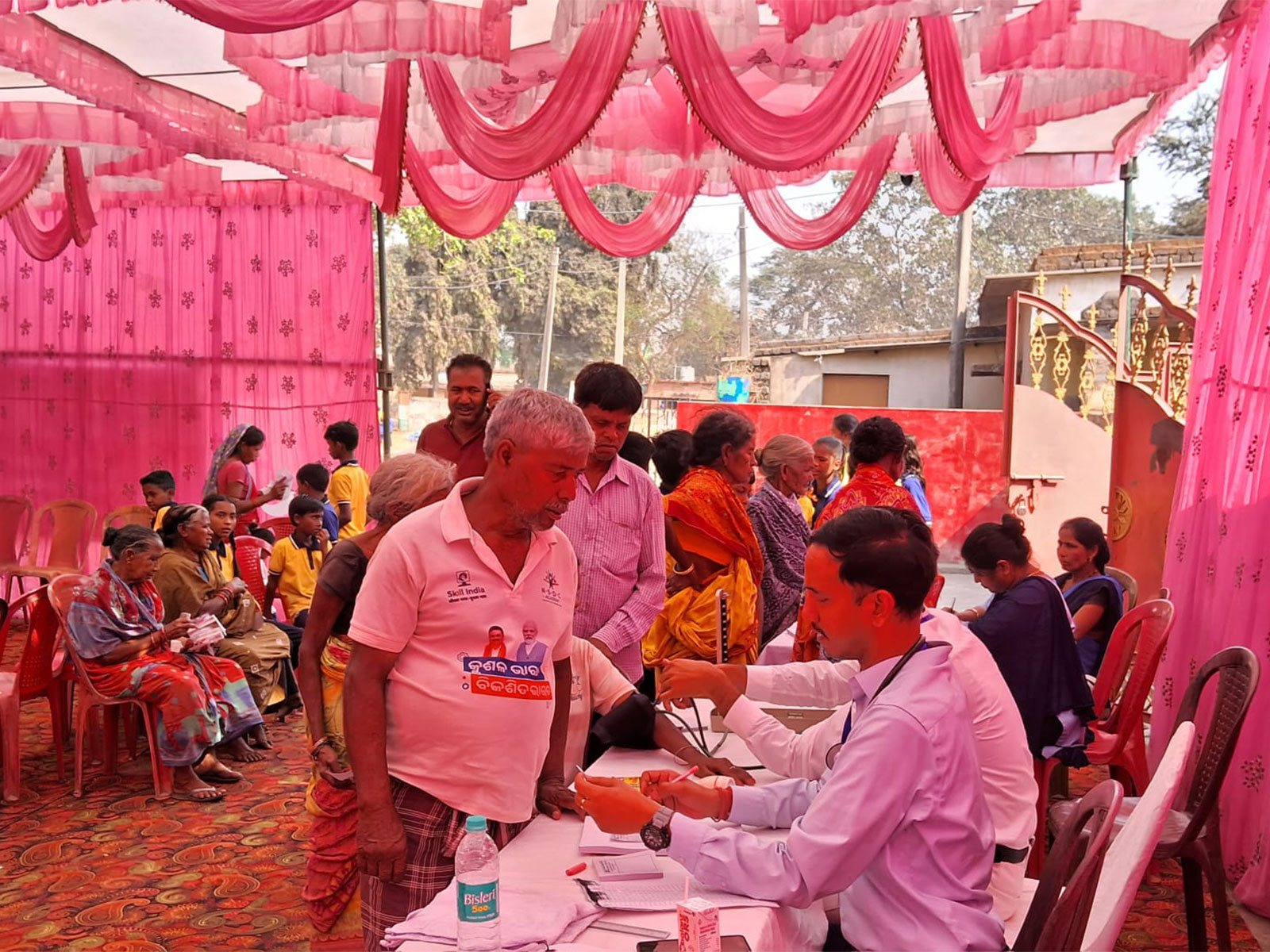 Participants at the Hirakud Half Marathon (Photo/@mahanadicoal)
