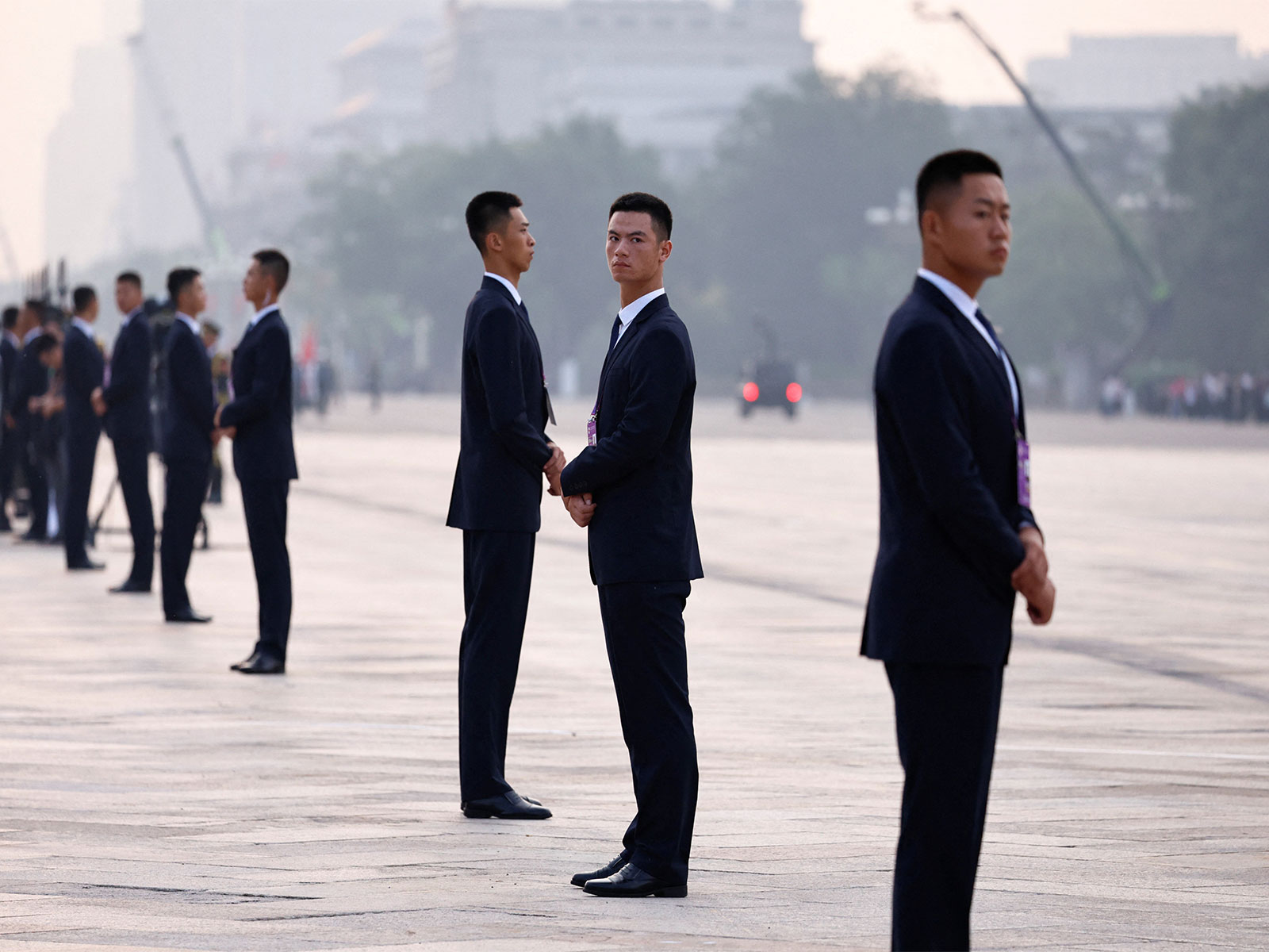 Security personnel keep watch at the Tiananmen Square ahead of a military parade to mark the 80th anniversary of the end of World War Two, in Beijing, China, September 3, 2025. (Photo/Reuters)