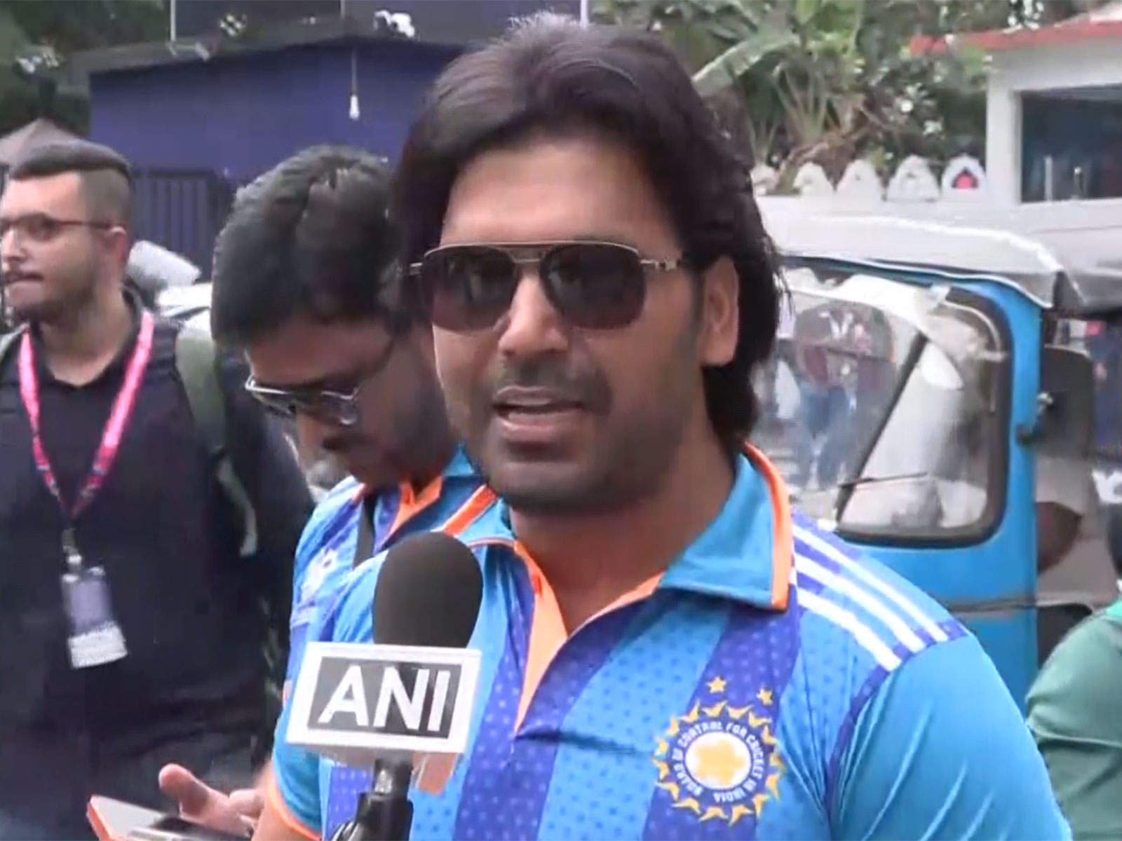 Cricket fan Mohammad Afsar outside R Premadasa Stadium in Colombo (Photo: ANI)
