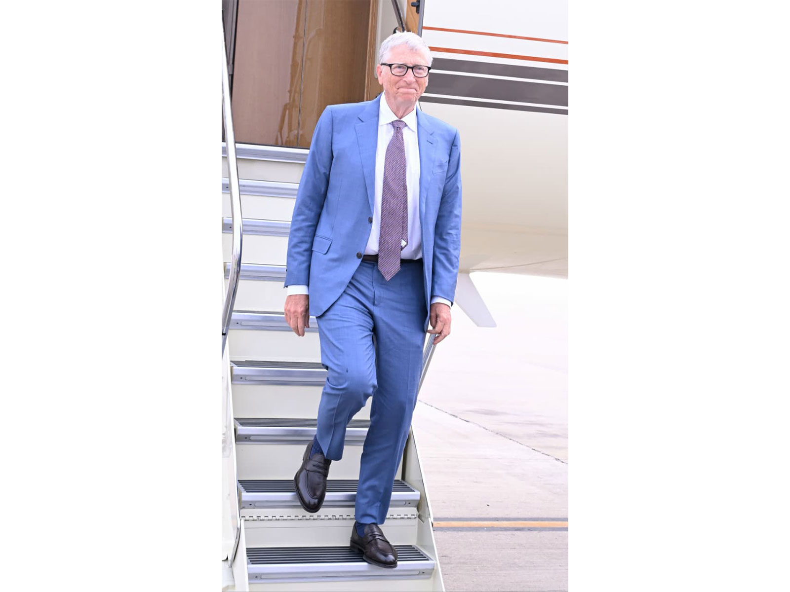 Microsoft Co-founder Bill Gates at Gannavaram Airport in Amaravati (Photo/@naralokesh)