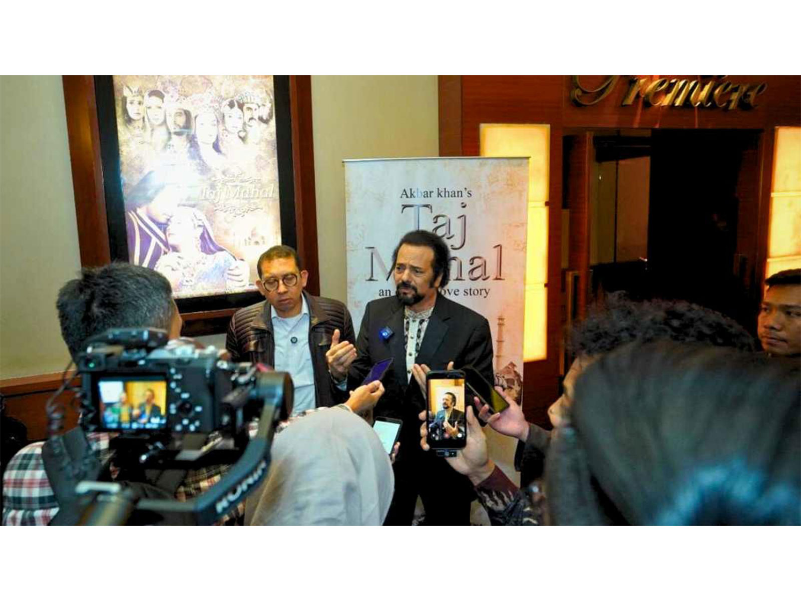 Akbar Khan with Indonesian Culture Minister Fadli Zon at the premiere of Taj Mahal - An Eternal Love Story in Indonesia