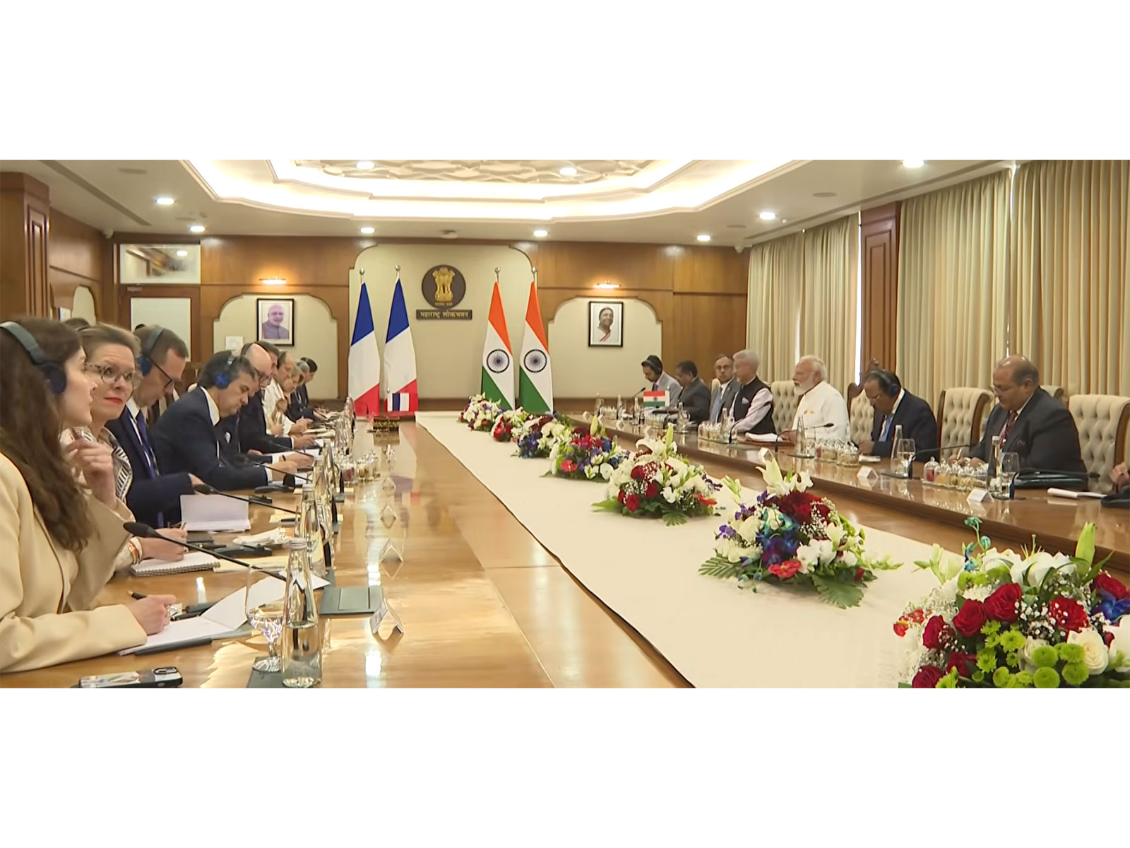 PM Modi holds delegation-level talks with French President Emmanuel Macron (Photo/YoutubeNarendraModi)