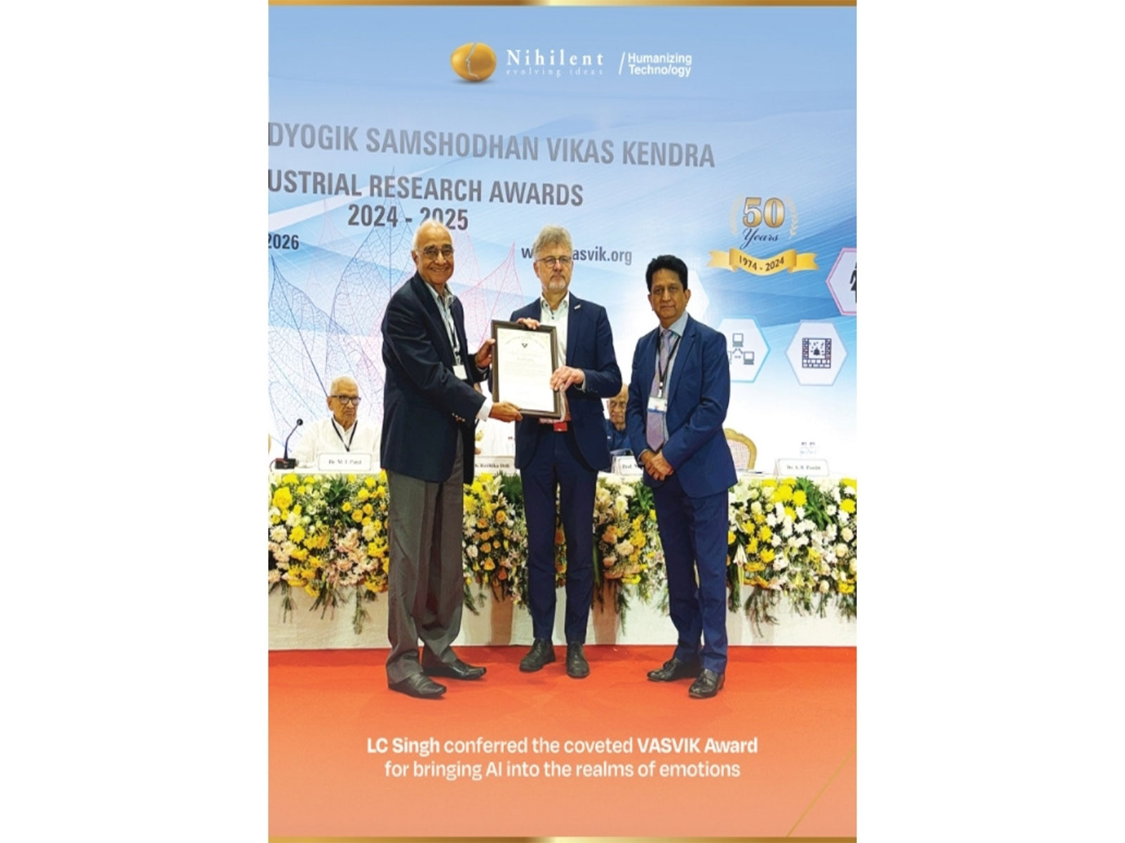 L to R: Mr. L. C. Singh, receiving the VASVIK Industrial Research Award, from Mr. Frank Mentrup, Mayor of Karlsruhe, Germany