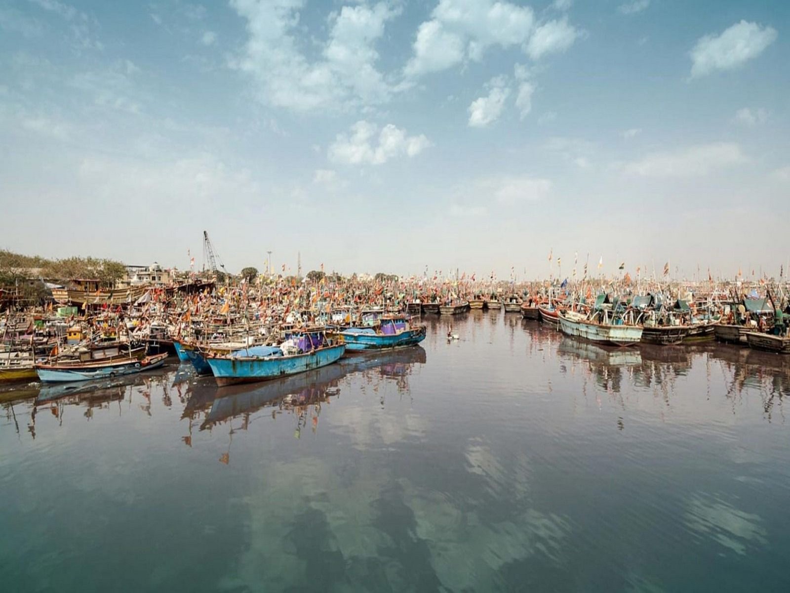 Union Minister Rajiv Ranjan Singh to launch Access pass for Fishing in Economic Exclusive Zone (EEZ) at Veraval (Photo/GujaratCMO)