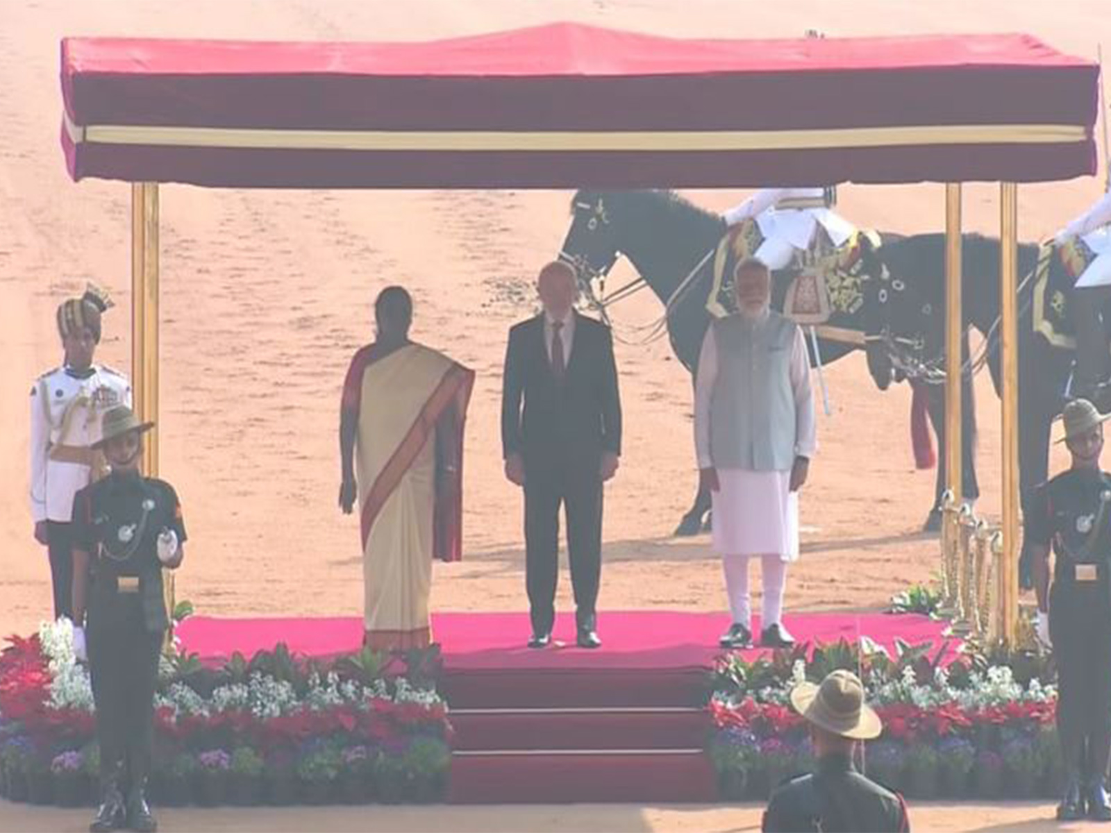 Brazilian President Luiz Inacio Lula da Silva receives Guard of Honour (Photo/ Youtube @Rashtrapati Bhavan)