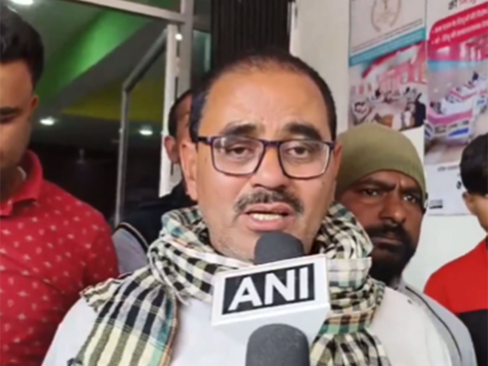 Father of the deceased Dr Vikash Kumar Gupta (Photo/ANI)