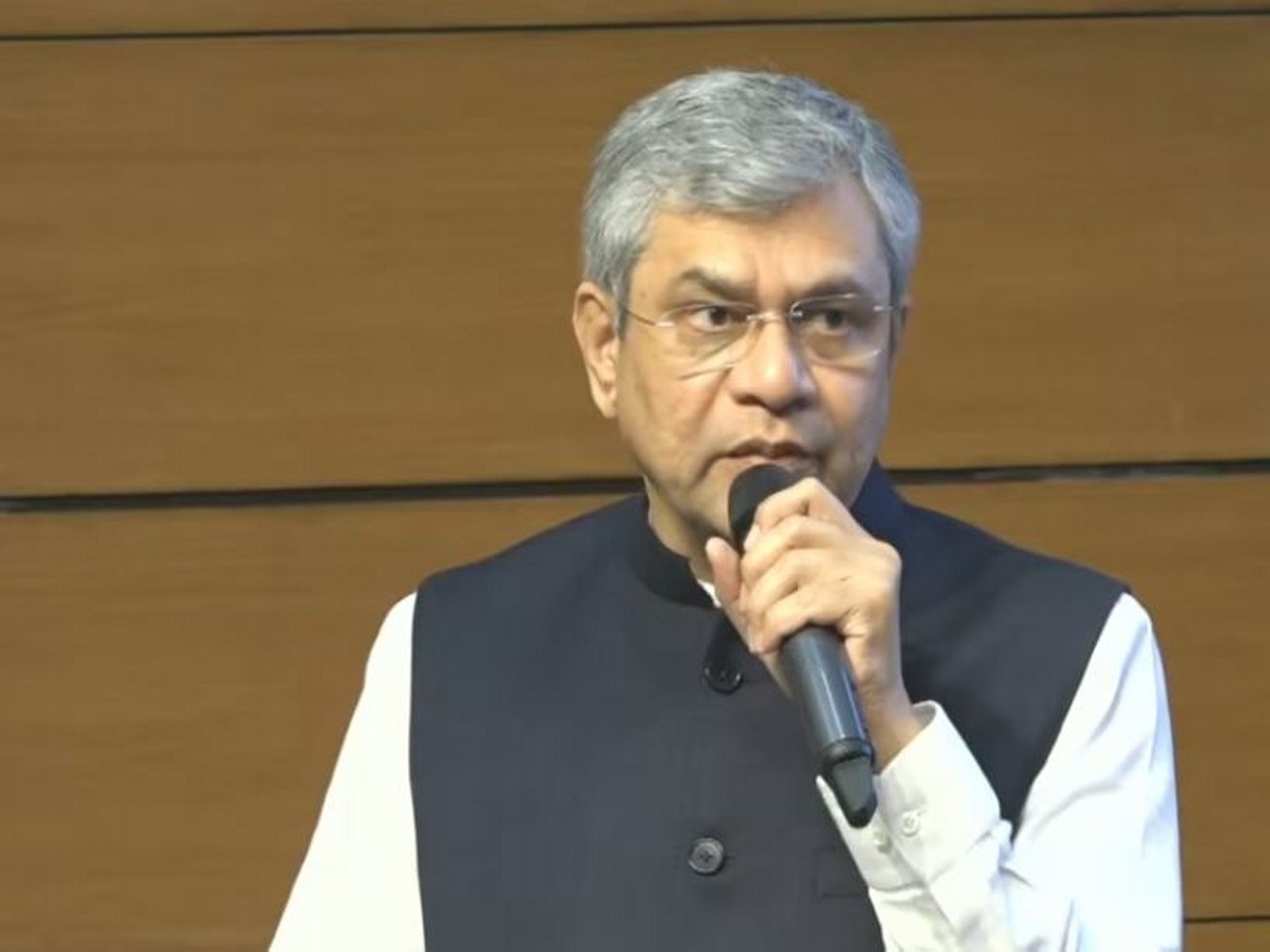 Union Minister Ashwini Vaishnaw. (Photo: PIB)