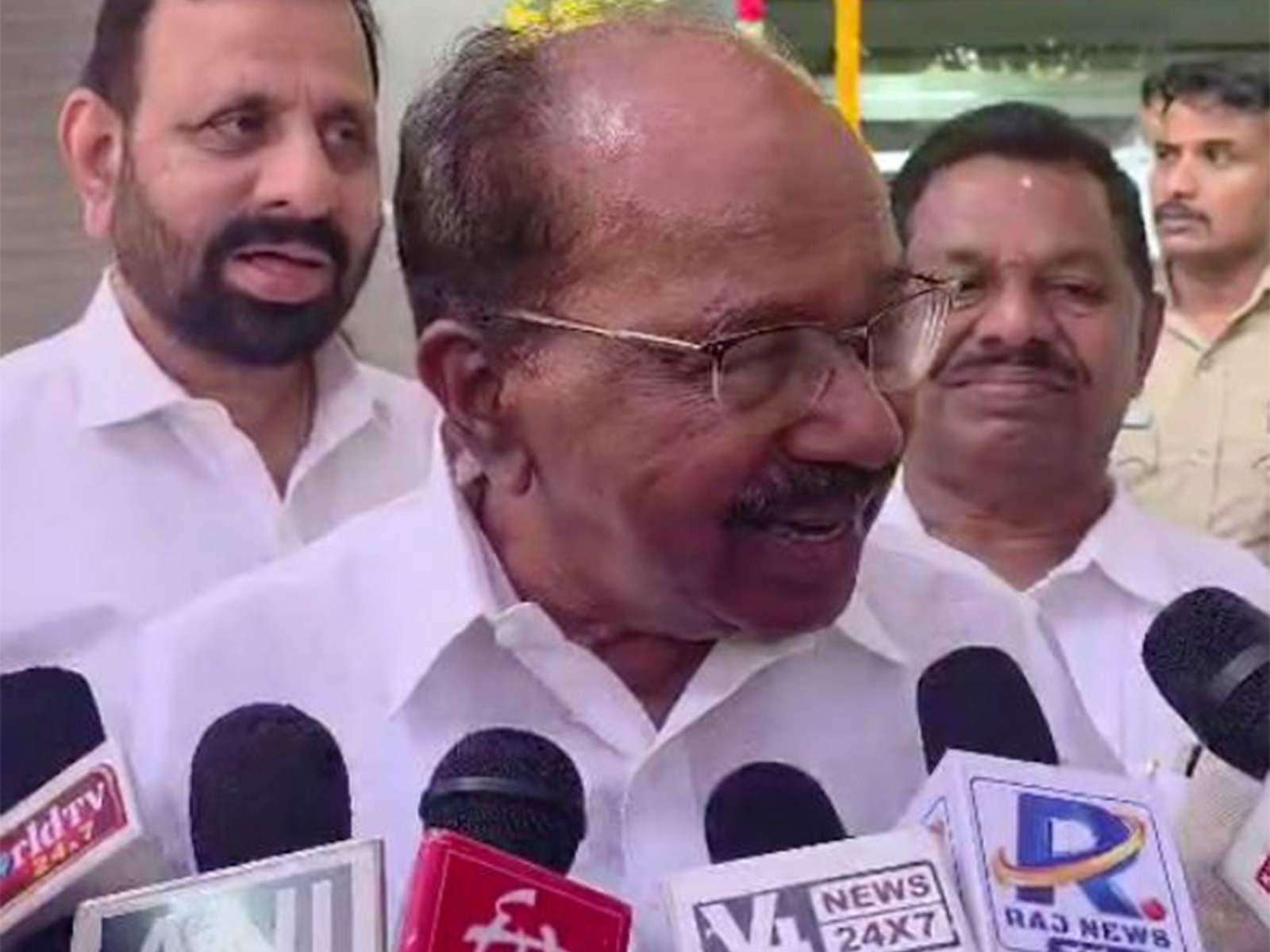 Congress leader M Veerappa Moily (Photo/ANI)