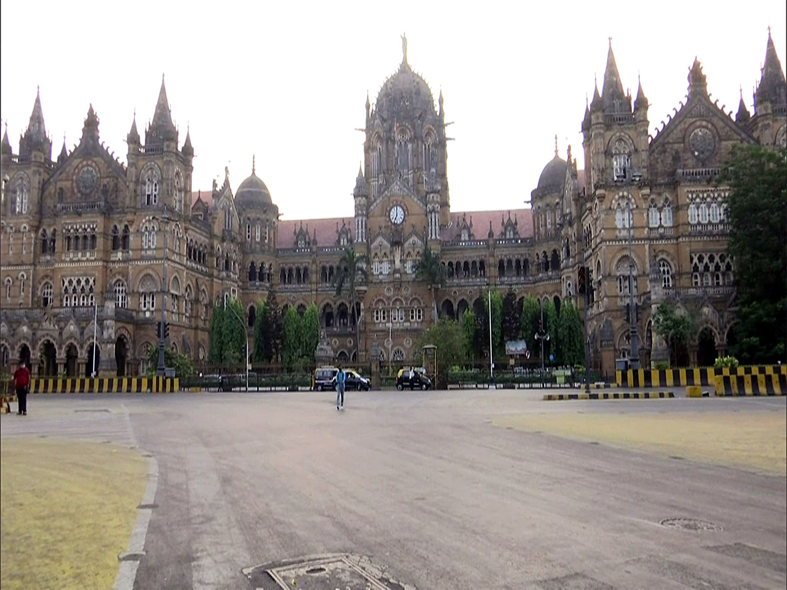 BMC unveils Rs 80,952.56 Crore budget for 2026-27. (Photo: ANI)