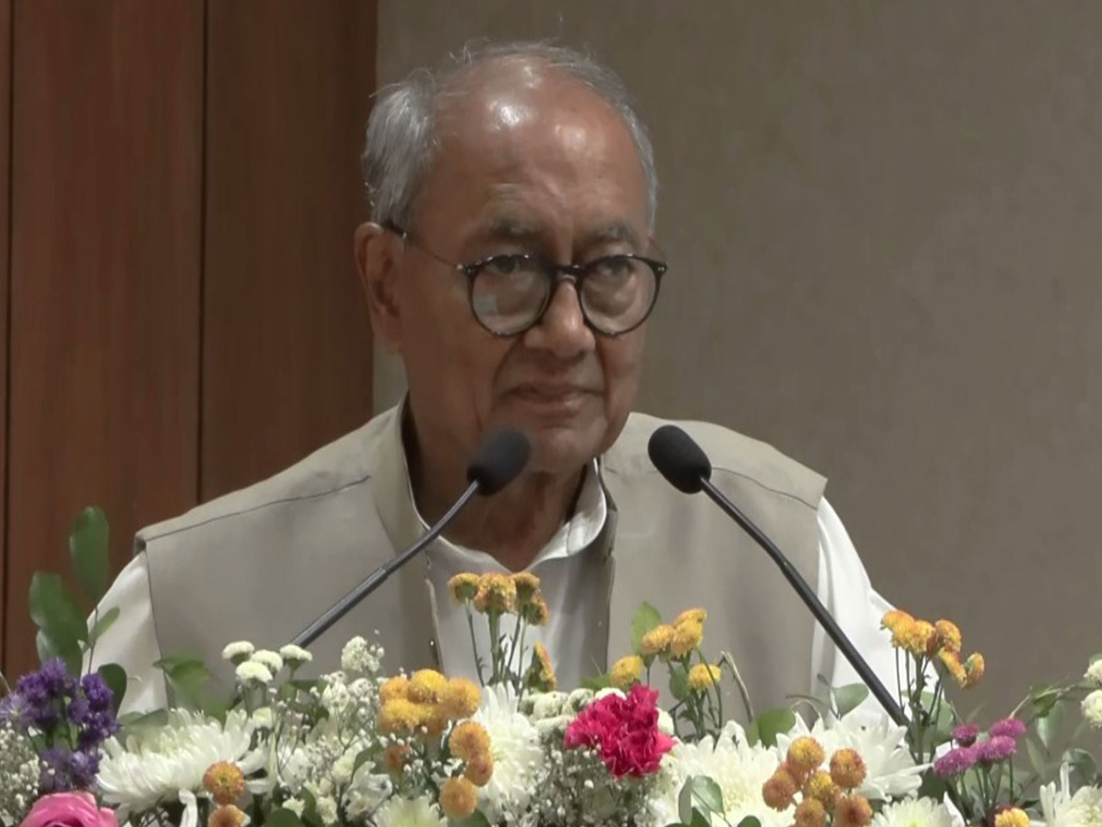 Former Madhya Pradesh Chief Minister Digvijaya Singh (Photo/ANI)