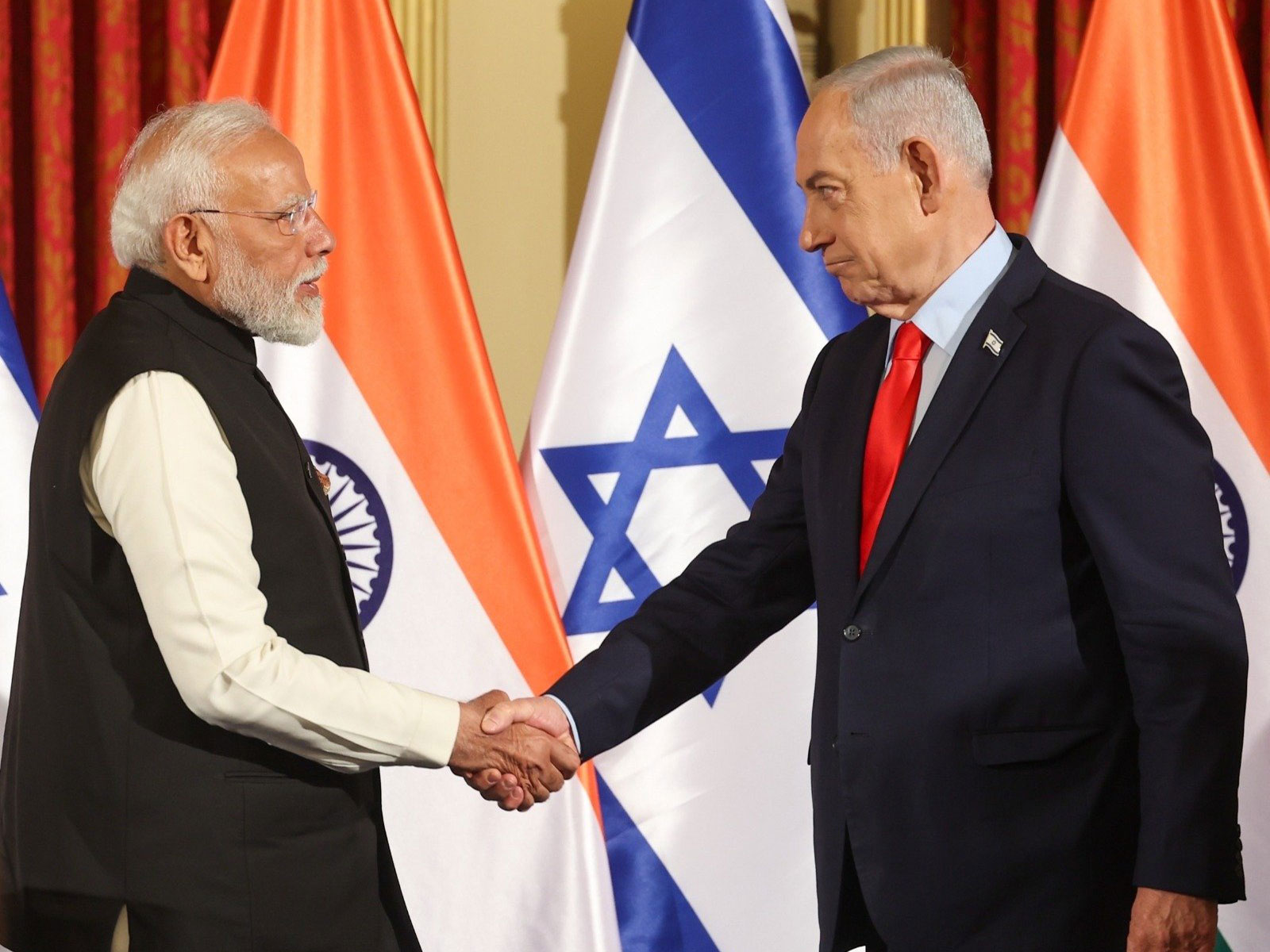 Prime Minister Narendra Modi with Israeli counterpart Benjamin Netanyahu (Photo/X@narendramodi)