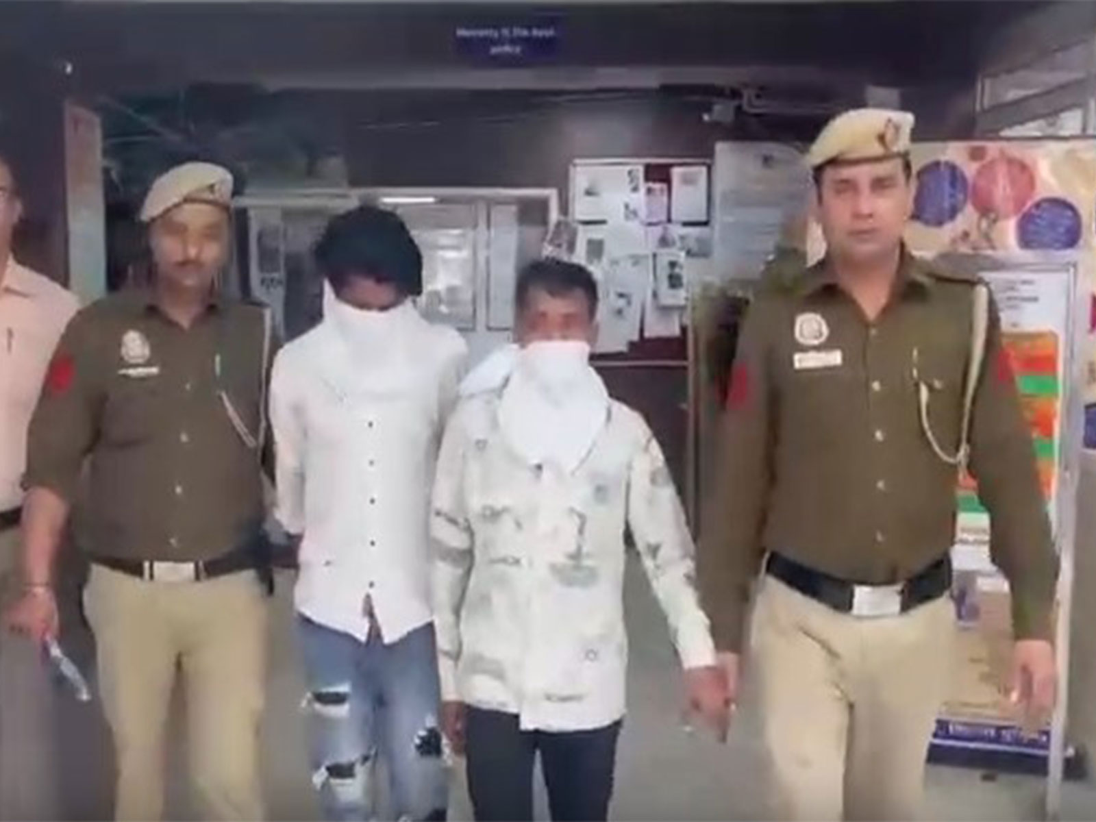 Two arrested in E-rickshaw robbery case (Photo/Delhi Police)