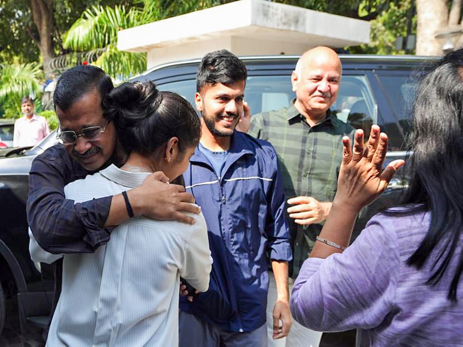 AAP chief Arvind Kejriwal meets his family after a Delhi Court discharged him in Delhi Excise Policy case (Photo/ANI)