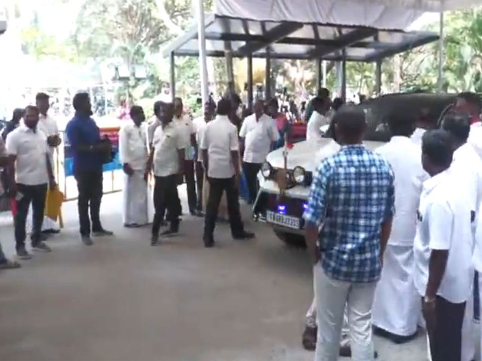 Tamil Nadu: Leaders reach DMK headquarters for seat-sharing talks with Congress (Photo/ANI)