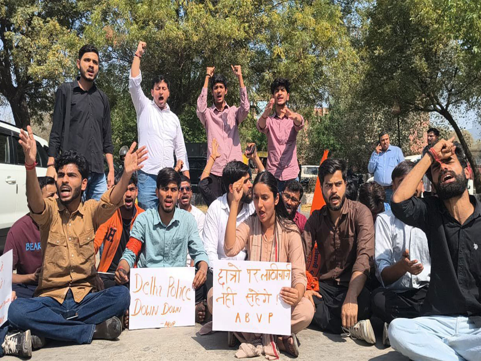 ABVP stages protest outside police station against lathi-charge on students and administrative negligence (Photo/ANI)