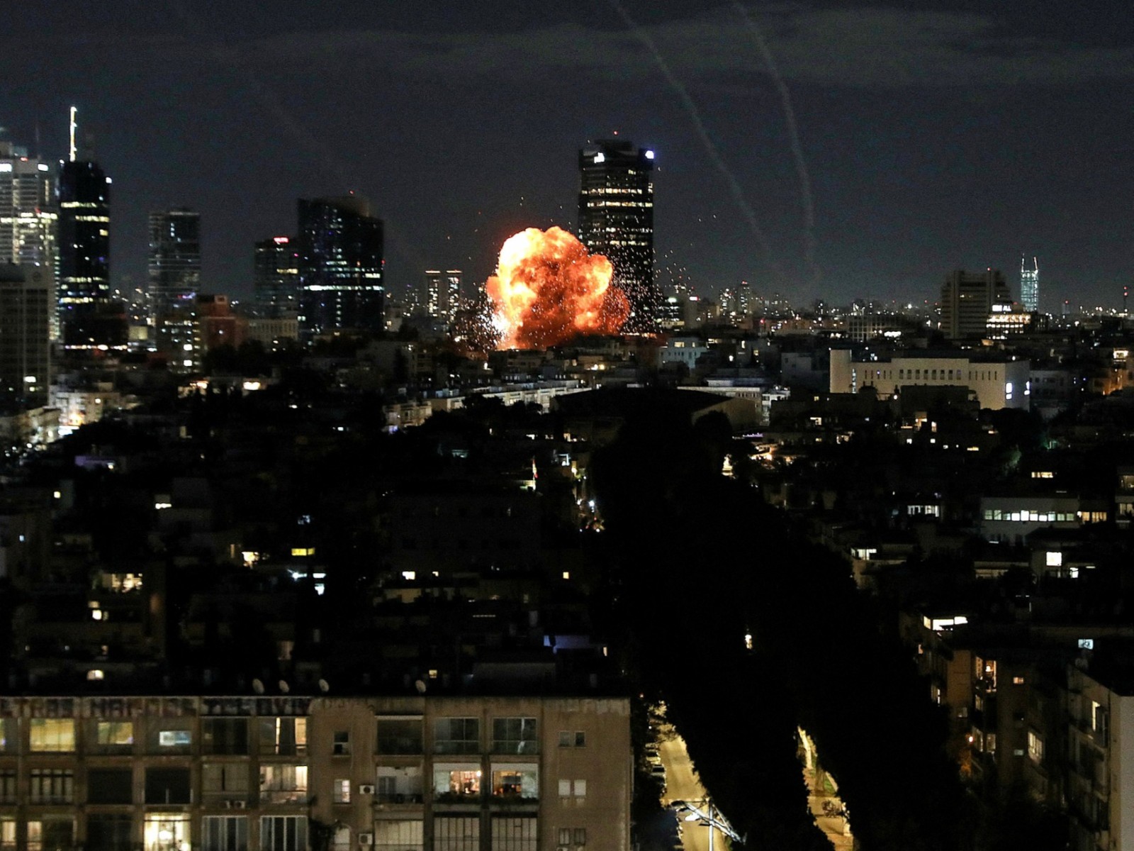 A visual of blast following missile Iran's missile attack in Tel Aviv (Photo: Reuters)
