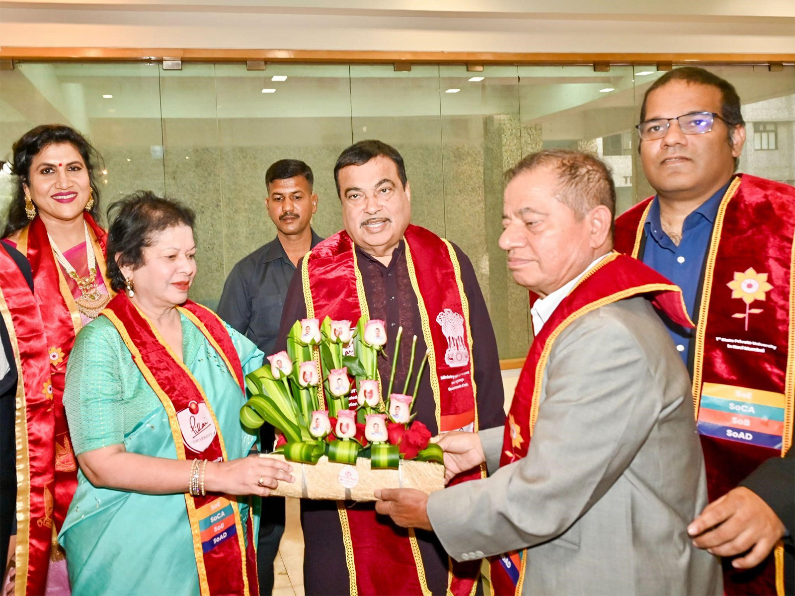 Nitin Gadkari attends degree distribution ceremony (Photo/Pillai Group of Institutions)