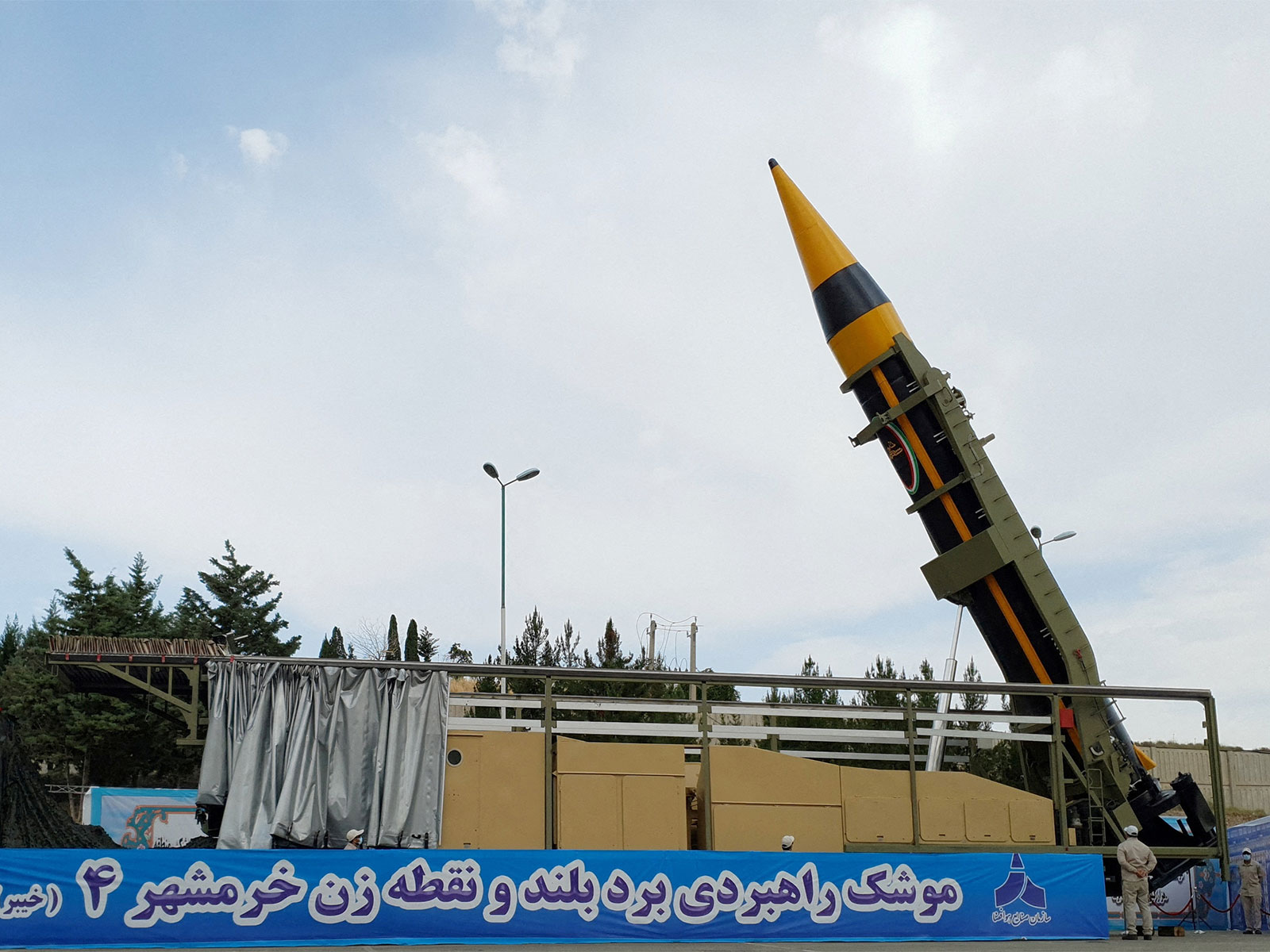 A new fourth-generation Iranian surface-to-surface ballistic missile called Khaibar with an estimated range of about 2,000 km, unveiled by Iran's defence ministry in Tehran, Iran. (Photo/Reuters)