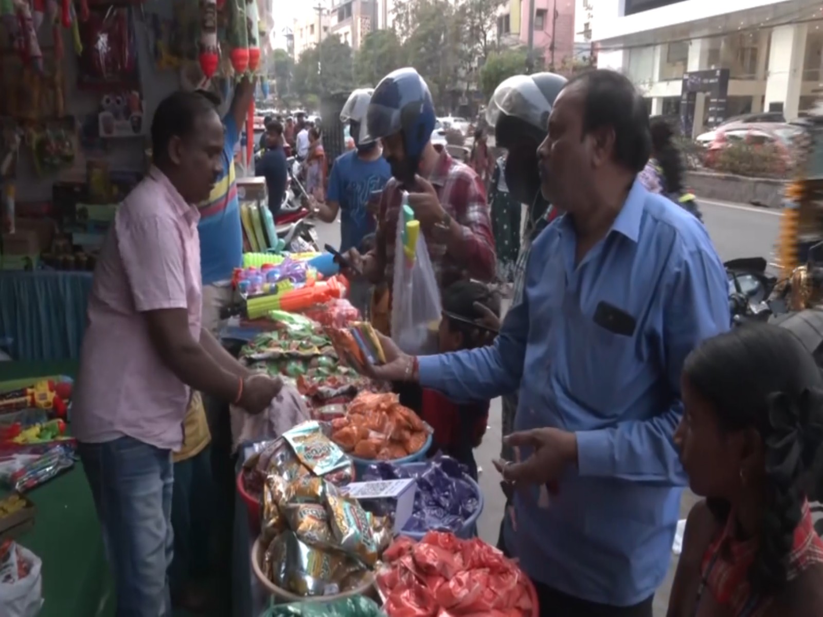 Visuals from Hyderabad market (Photo/ANI)
