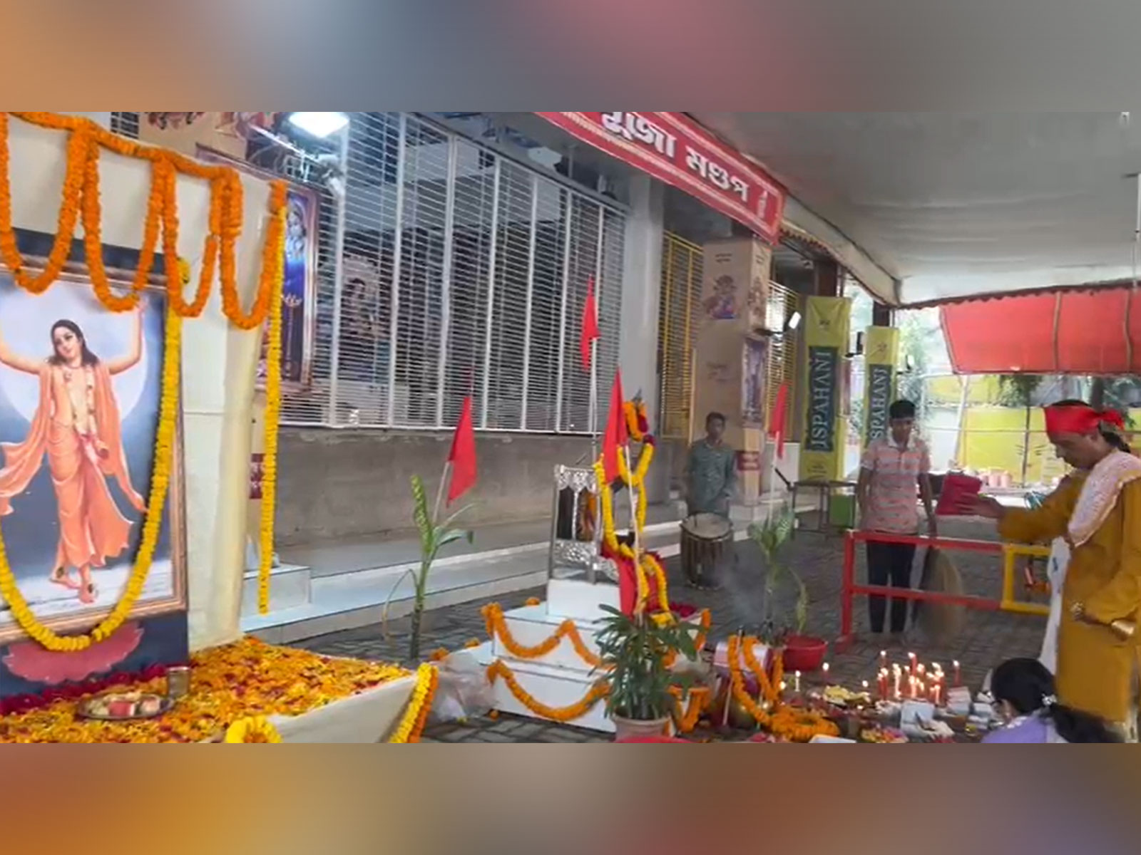 Holi celebration at Dhakeshwari National Temple Dhaka (Photo/ANI)