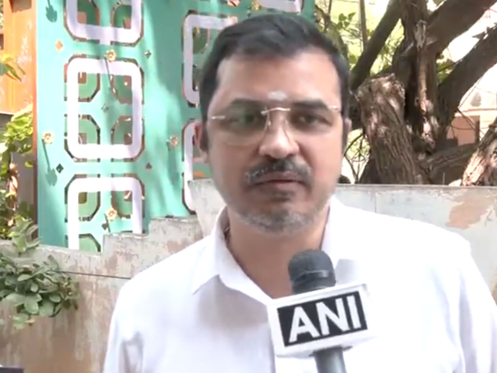 : AIADMK spokesperson Kovai Sathyan (Photo/ANI)