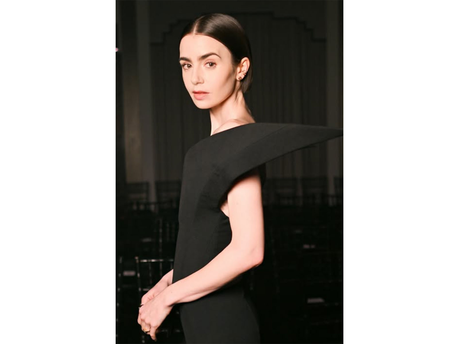 Lily Collins (Photo/instagram/@lilyjcollins)