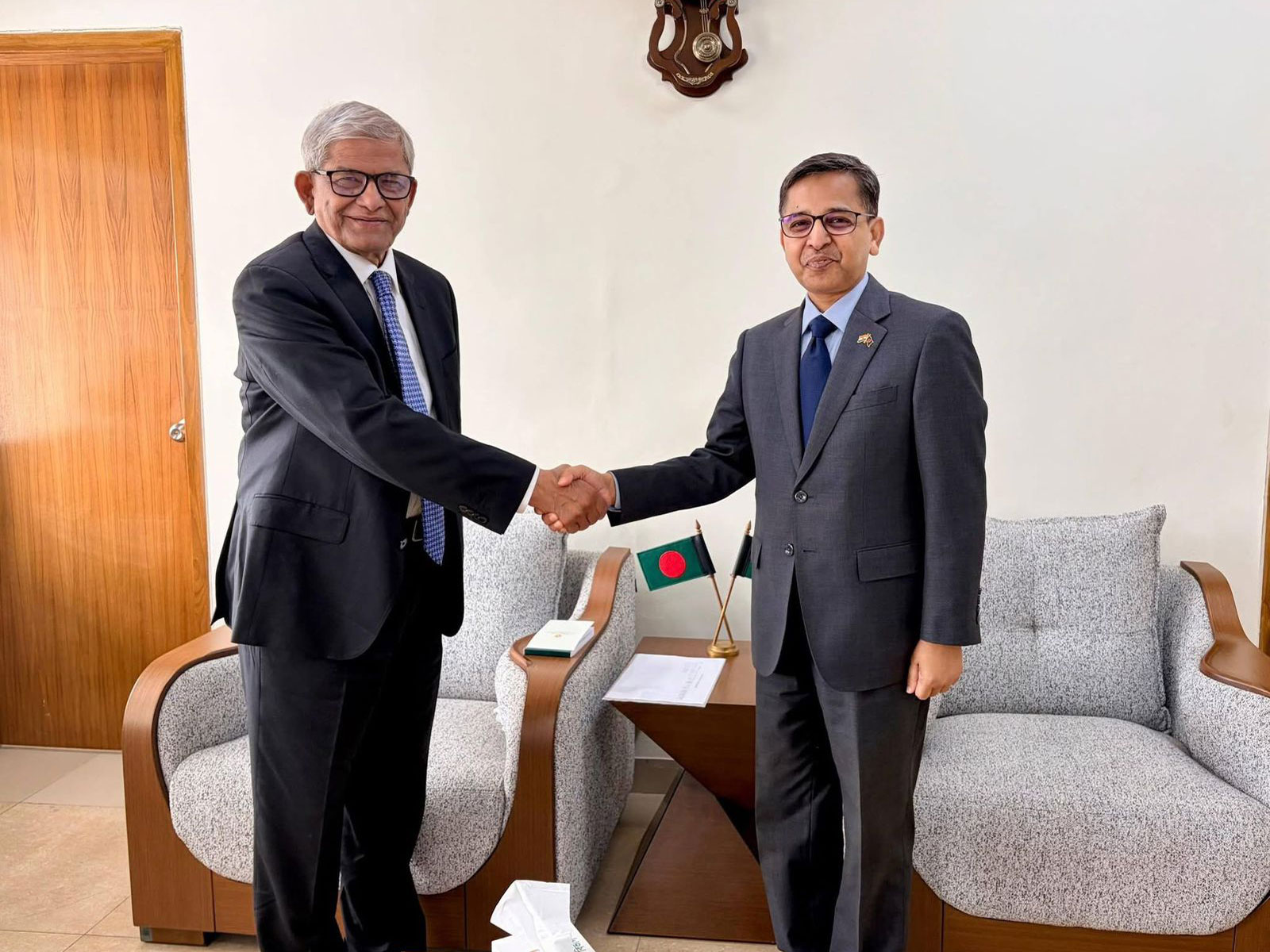 Indian High Commissioner Pranay Verma with Bangladesh Minister Mirza Fakhrul Islam Alamgir (Photo/IndianHighCommission, Dhaka)