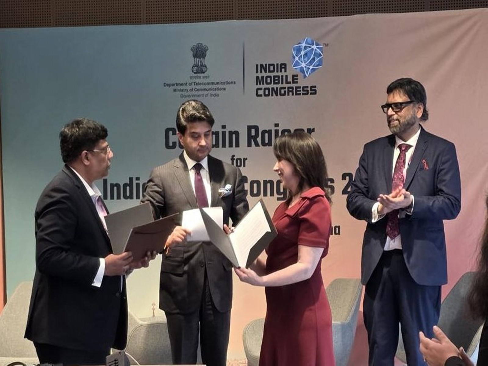Union Minister Jyotiraditya Scindia announces 10th edition of India Mobile Congress 2026 from MWC Barcelona (Image: Department of Telecommunications)