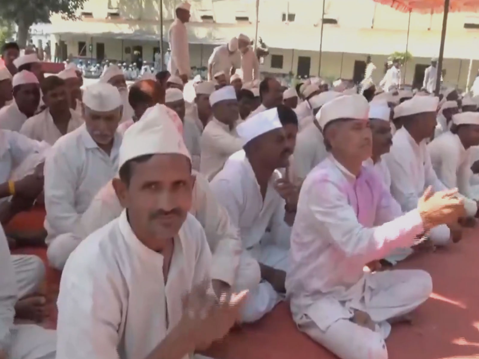 Prisoners celebrating Holi at Indore central jail (Photo/ANI)
