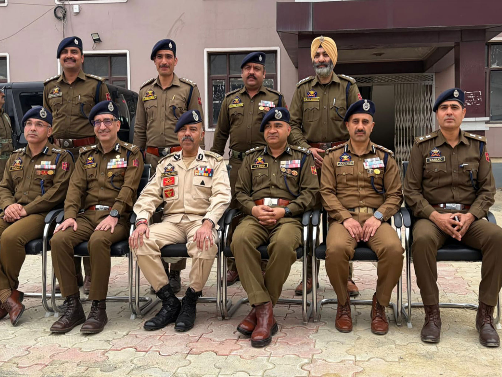 DGP Nalin Prabhat reviews security, CT operations in Awantipora (Photo/JK Police)