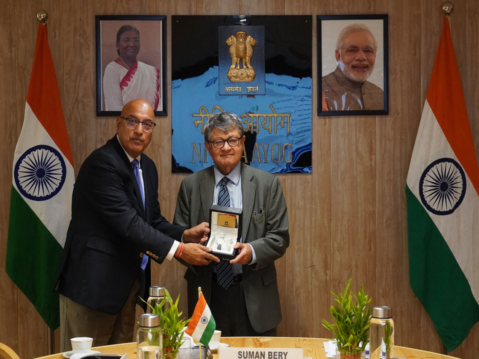 NITI Aayog Vice Chairman Suman Bery meeting Dr Randhir Thakur, MD & CEO, Tata Electronics (Photo/X@NITIAayog)