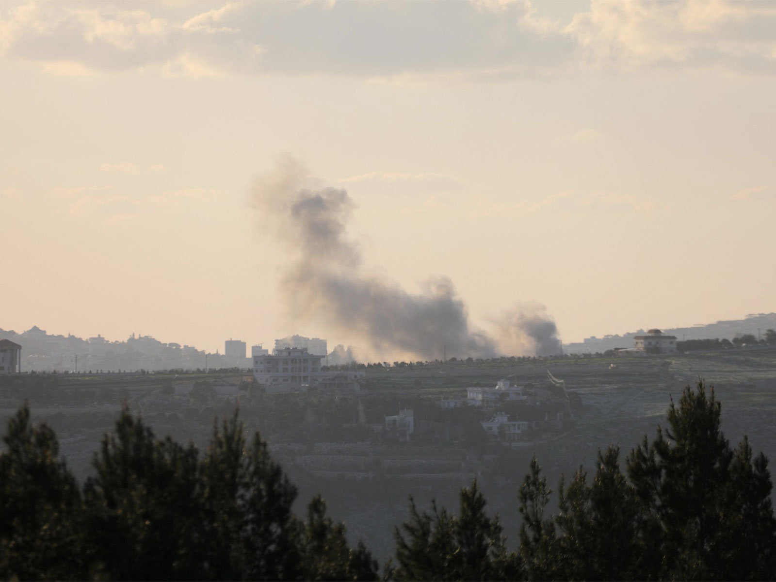 Smoke rises after Israeli strikes in Lebanon (Photo/ Reuters)
