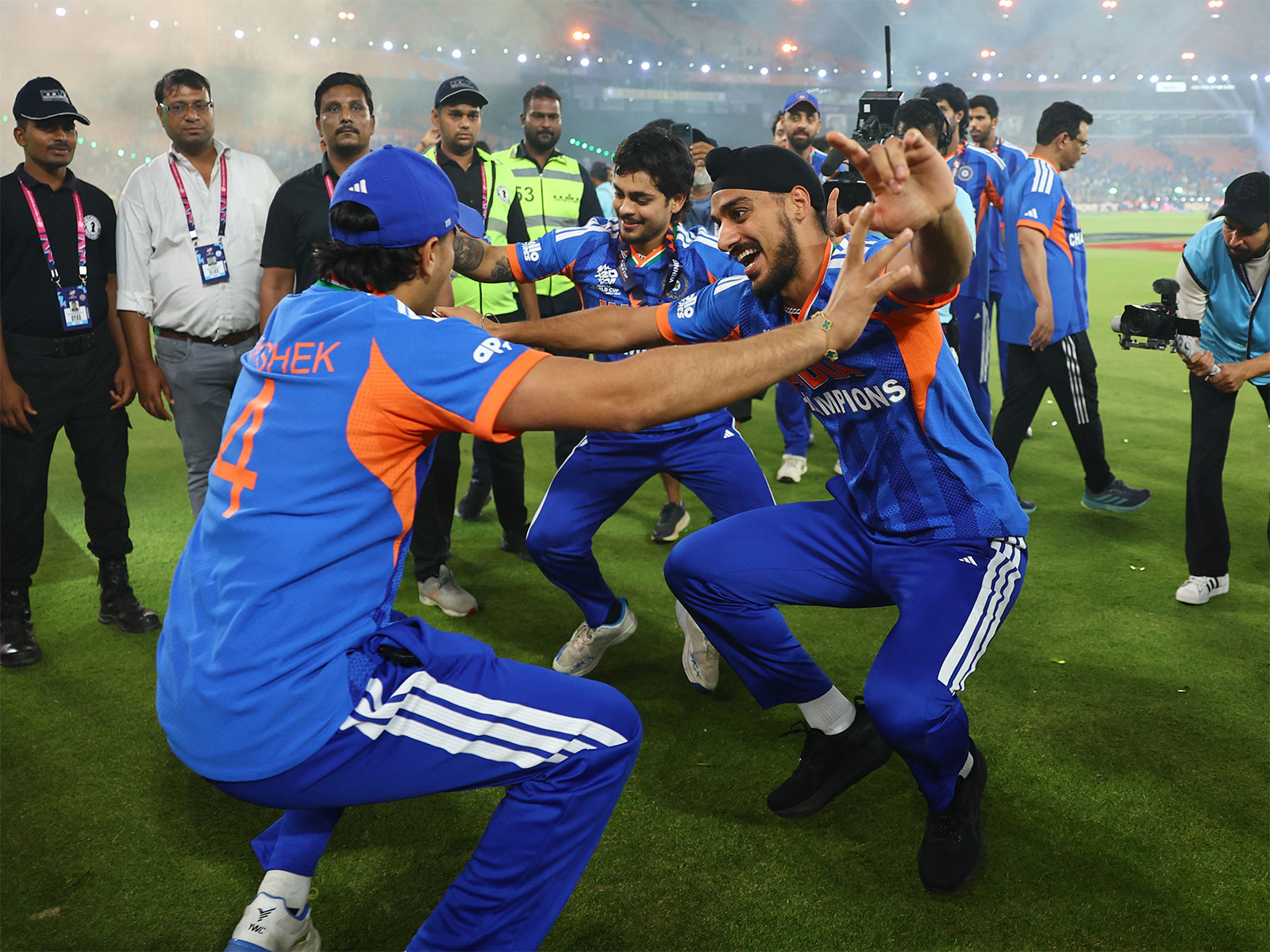 India's Arshdeep Singh and Abhishek Sharma celebrate after winning the ICC Men's T20 World Cup. (Photo/Reuters)