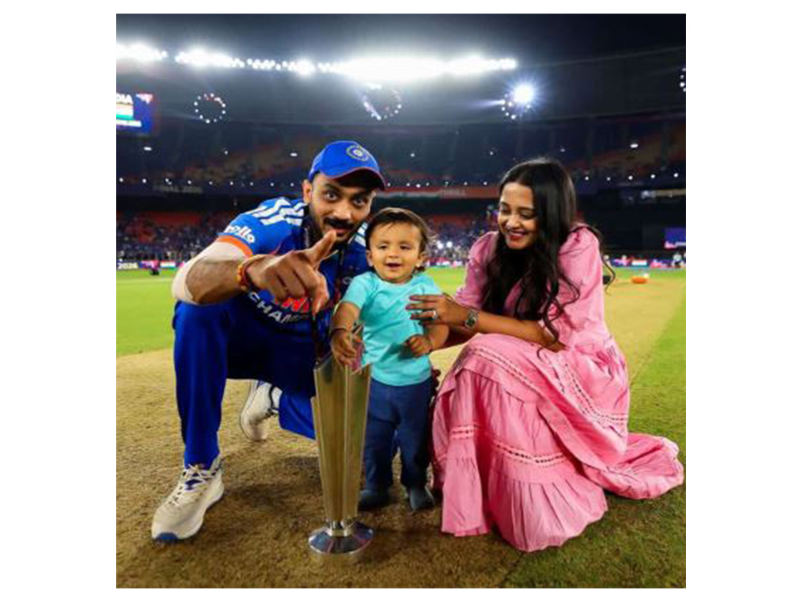 Axar Patel with his family posing with T20 World Cup trophy (Photo: X/@akshar2026)
