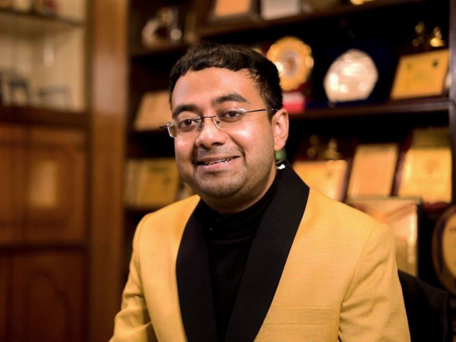 Kolkata's Startup, Yes Sir Secures Funding to Expand Men-Only At-Home Massage & Grooming Services across India