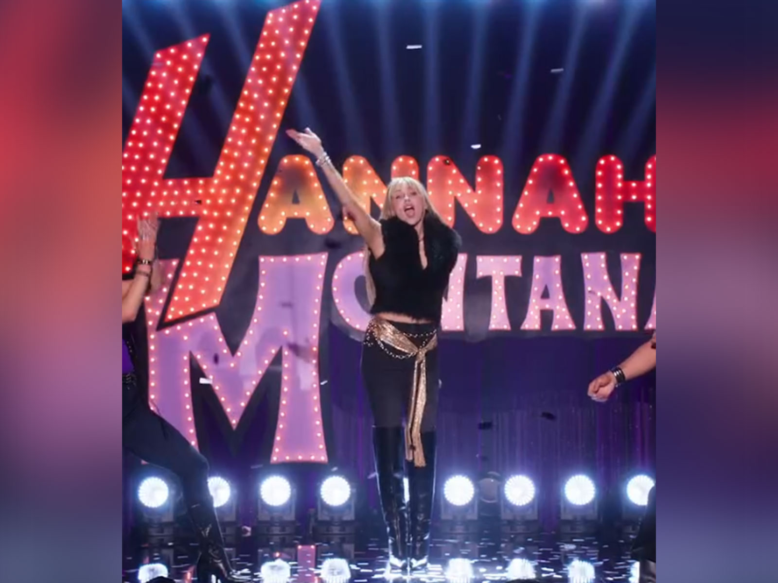 Miley Cyrus in 'Hannah Montana' 20th Anniversary Special trailer (Photo/Instagram@mileycyrus)