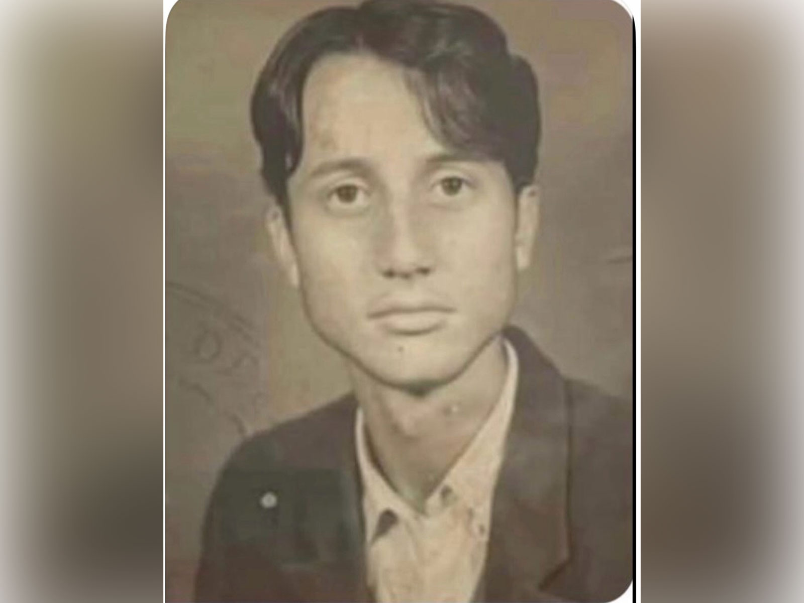 A young Anupam Kher (Photo/instagram/@anupampkher)