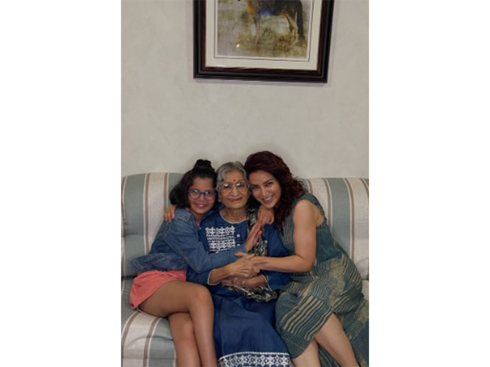 Actor Tisca Chopra with her late mom (Image source: Tisca's Instagram)