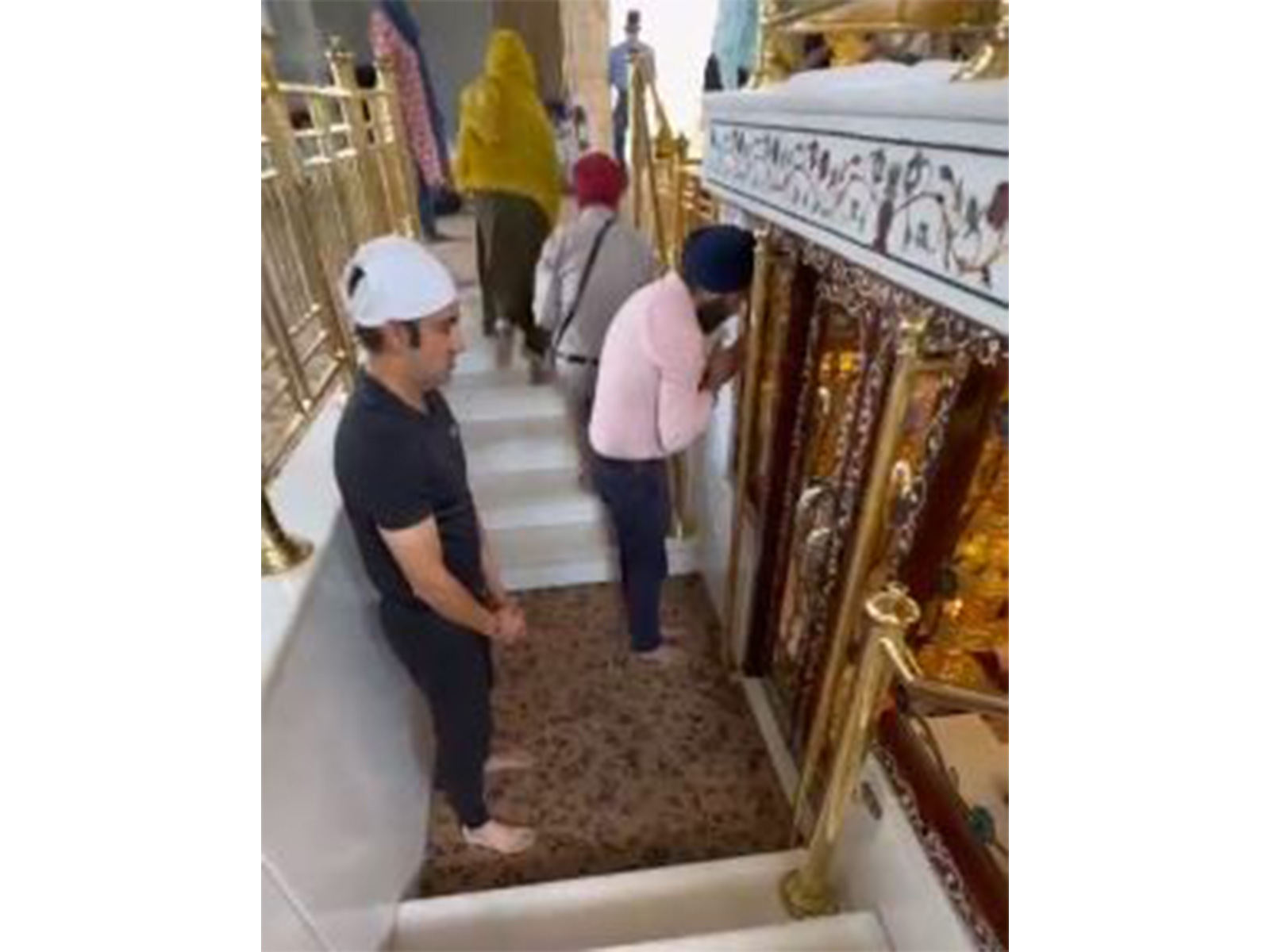 Gautam Gambhir in Gurudwara Rakab Ganj in New Delhi. (Photo/Office of Gautam Gambhir)