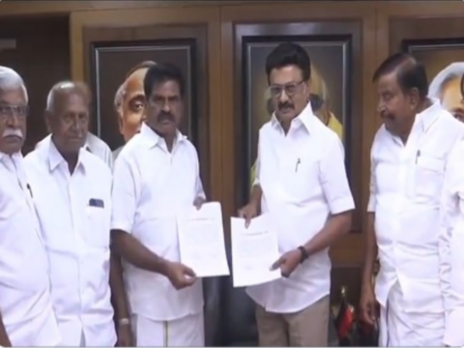 Tamil Nadu CM MK Stalin and KMDK General Secretary ER Eswaran (Photo/ DMK)