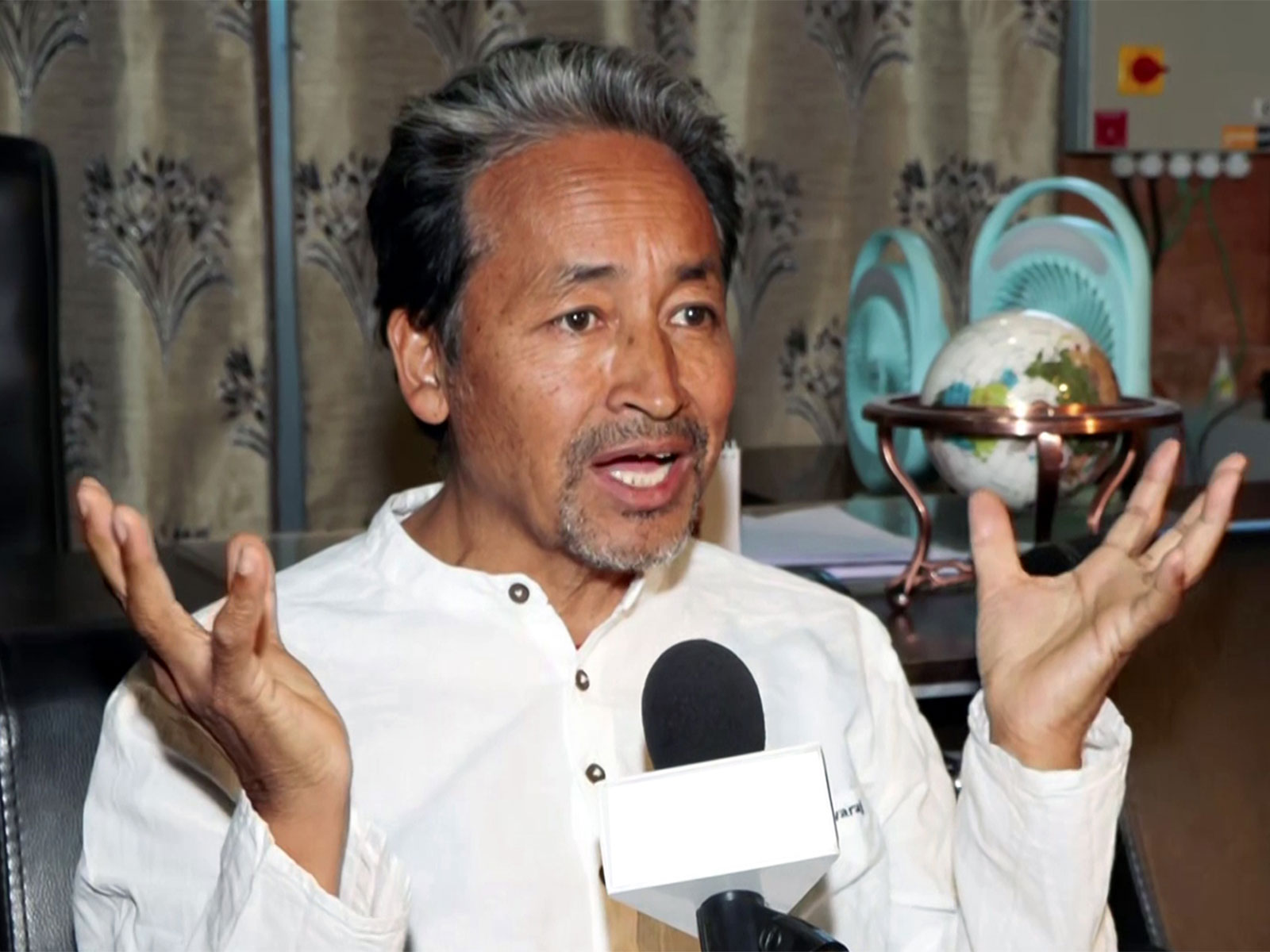 Ladakh-based climate activist Sonam Wangchuk (File Photo/ANI)