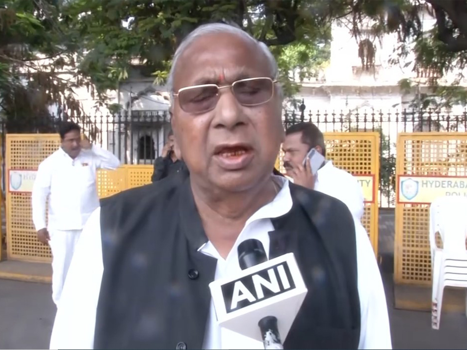 Congress leader V. Hanumantha Rao (Photo/ANI)