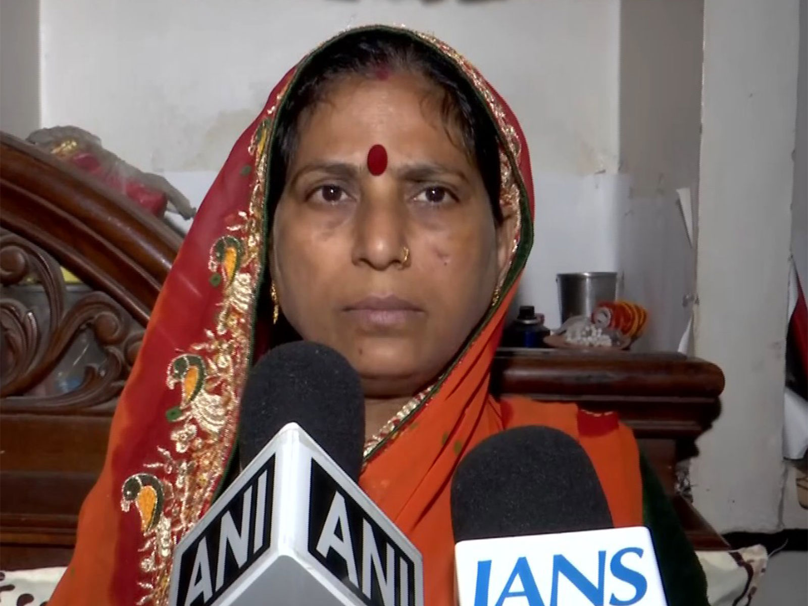 Mother of victim in Uttam Nagar muder case (Photo/ANI)