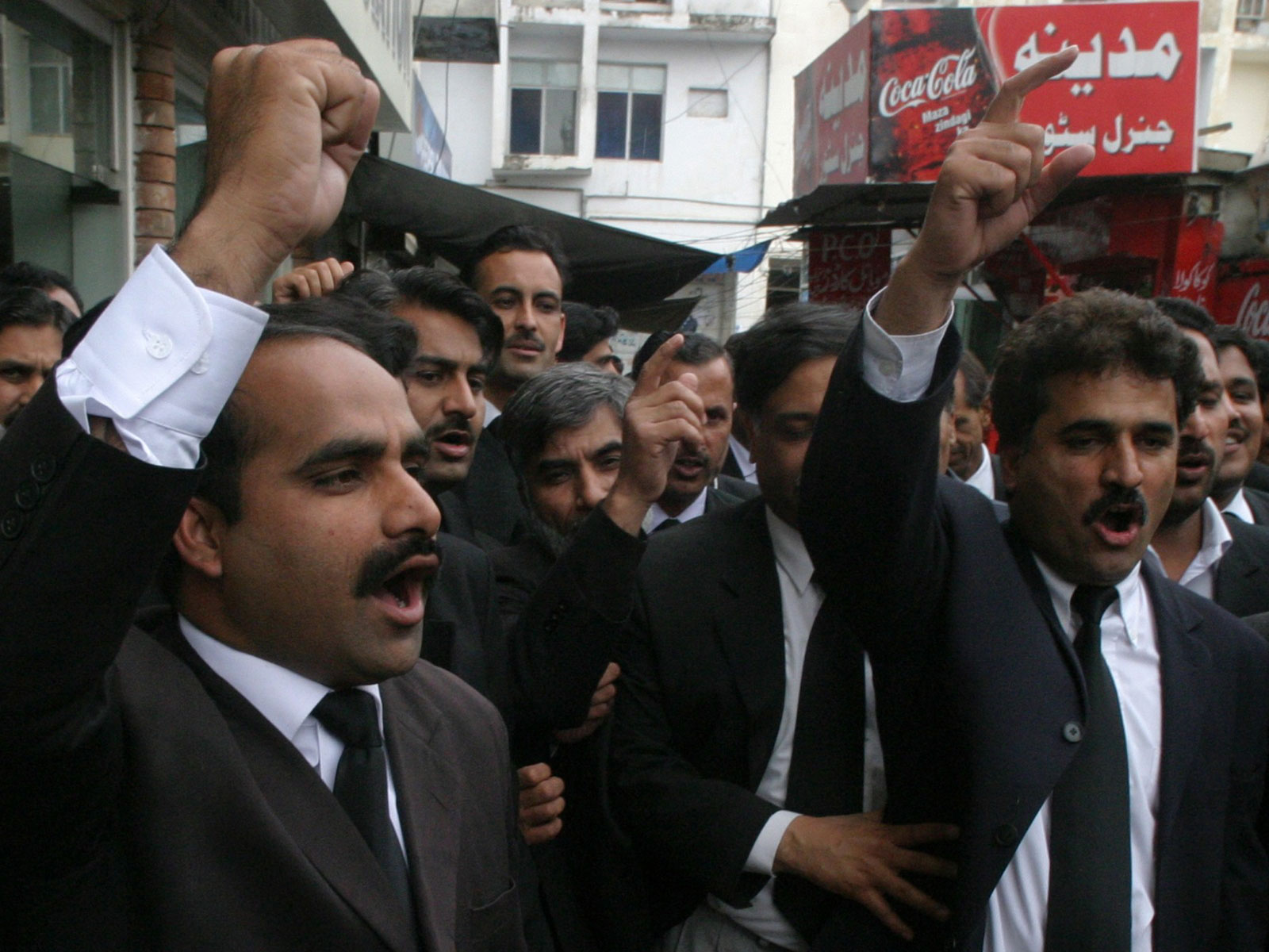 Lawyers chant slogans during a protest in Islamabad March 12, 2007. (File Photo/Reuters)