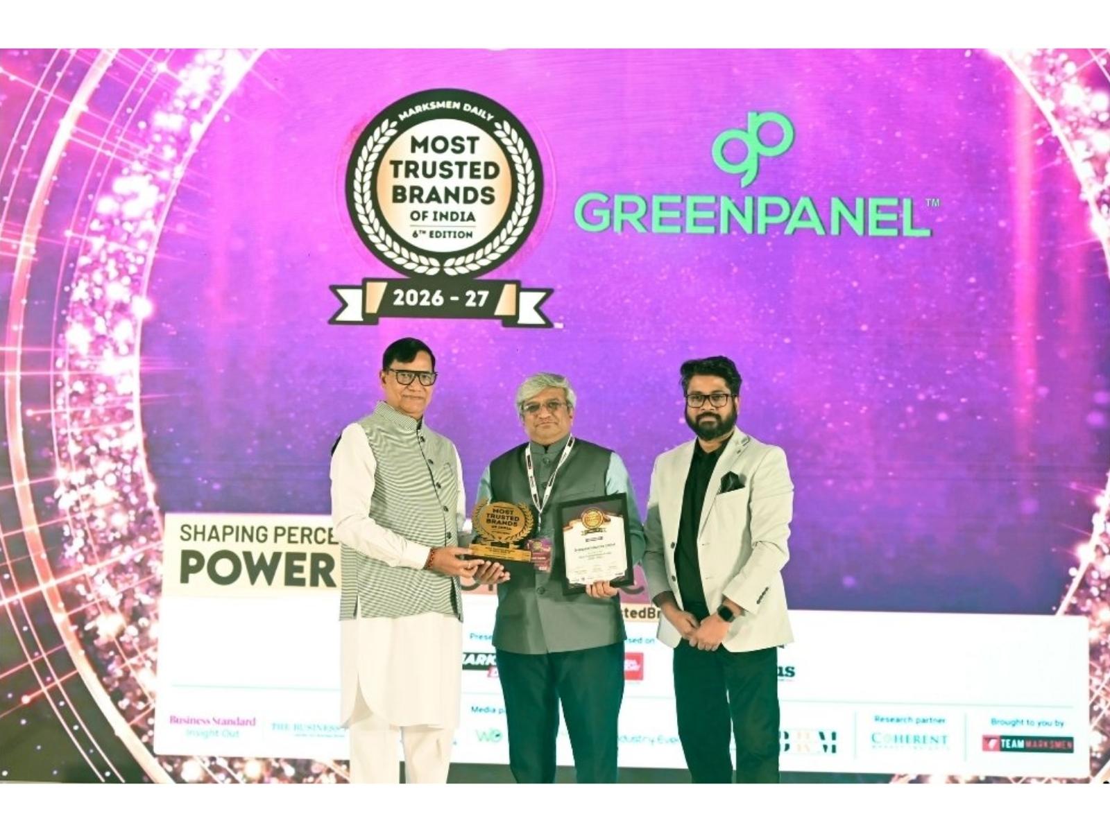 Mr. Prakash Tripathi (CSO - Greenpanel industries ltd.) receiving the award.