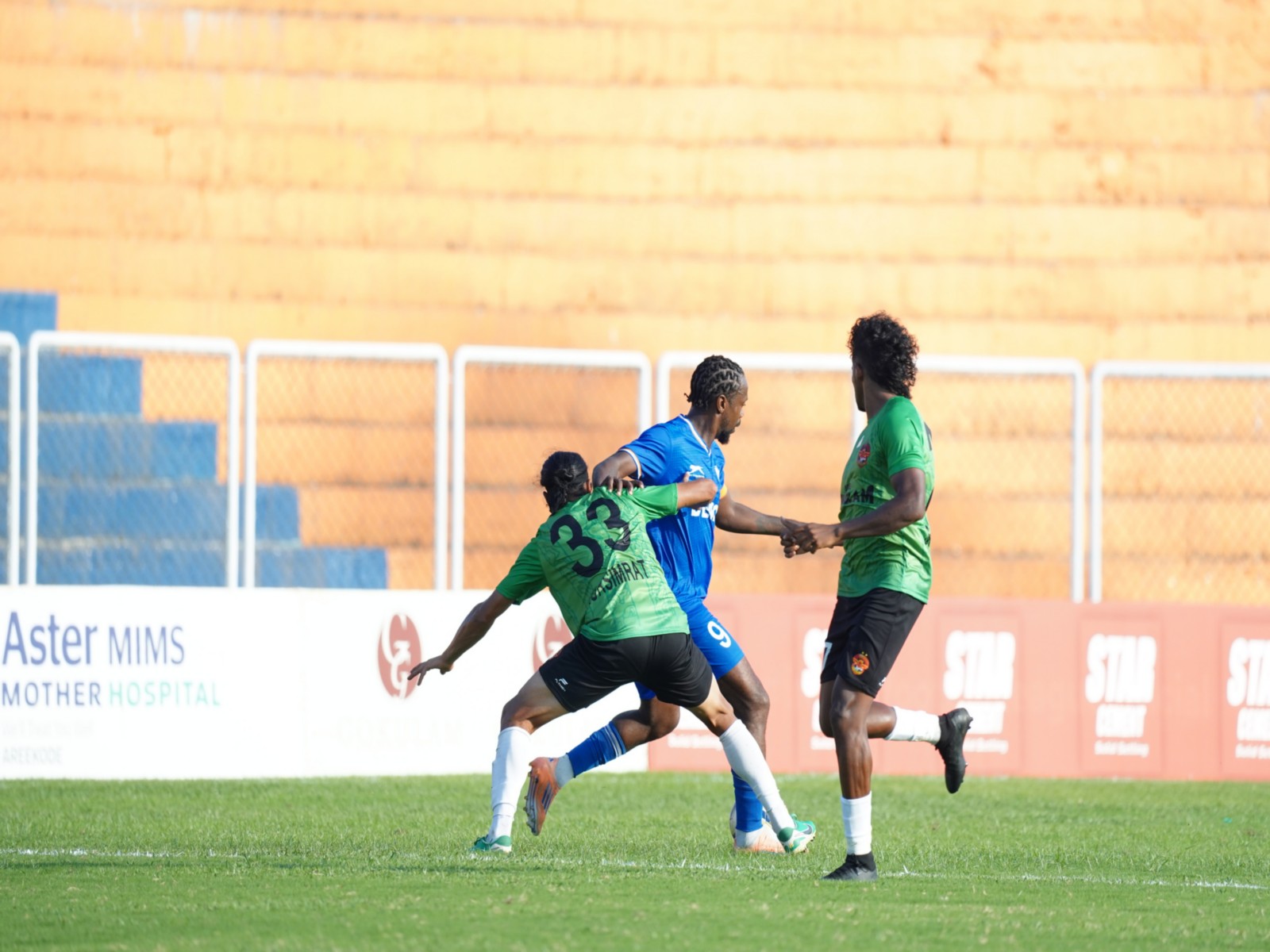 Gokulam Kerala FC and Dempo SC players in action (Photo: IFL)