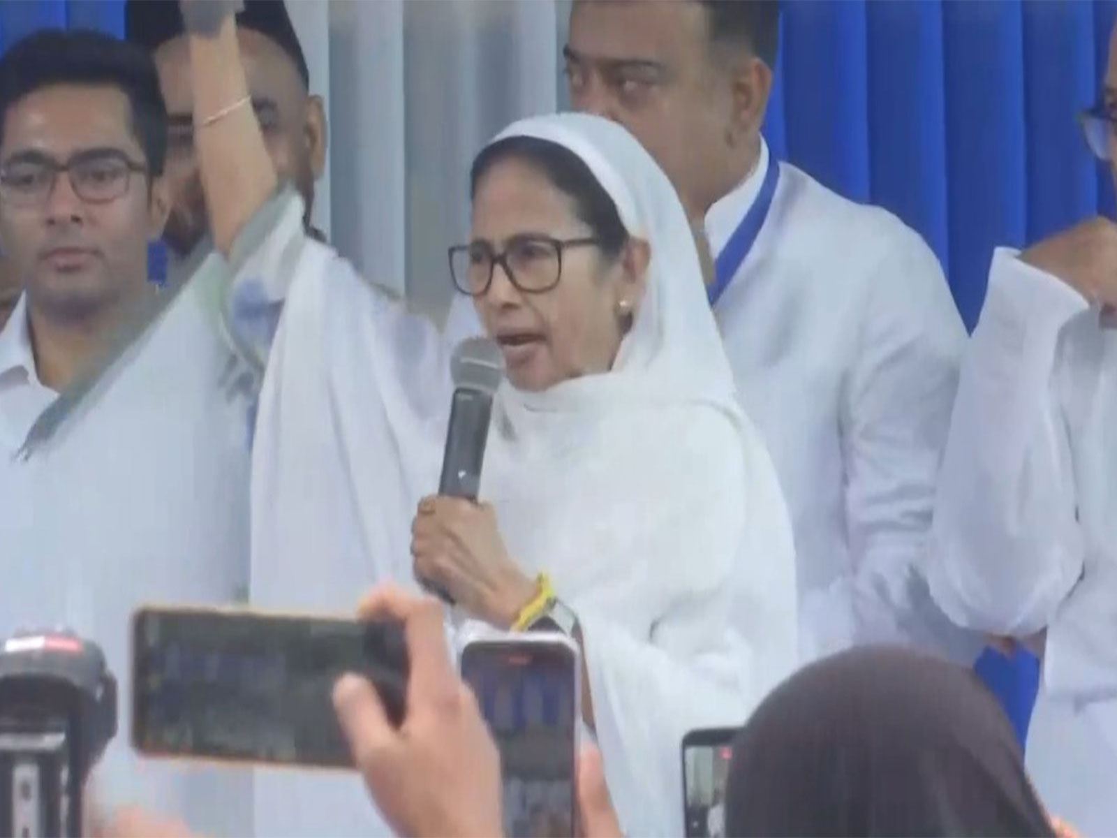 West Bengal CM Mamata Banerjee attends Eid-Al-Fitr celebrations (Photo/ANI) 