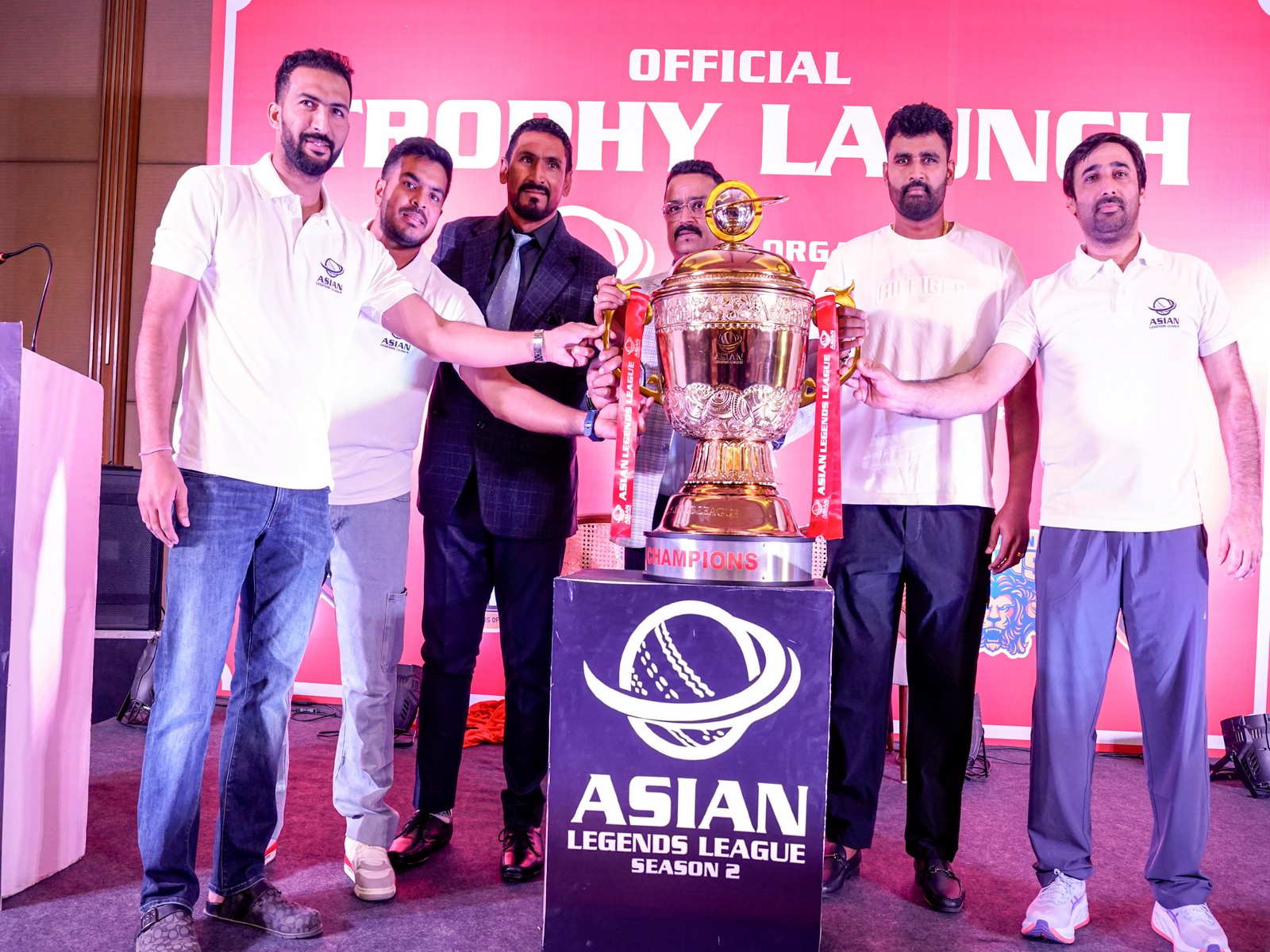 Asian Legends League season 2 trophy unveiled. (Photo/ALL)