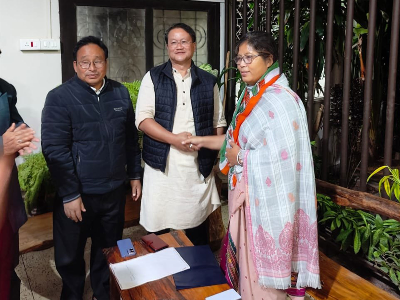 Former BJP leader Nandita Garlosa joins Indian National Congress (INC) party (Photo: Congress)