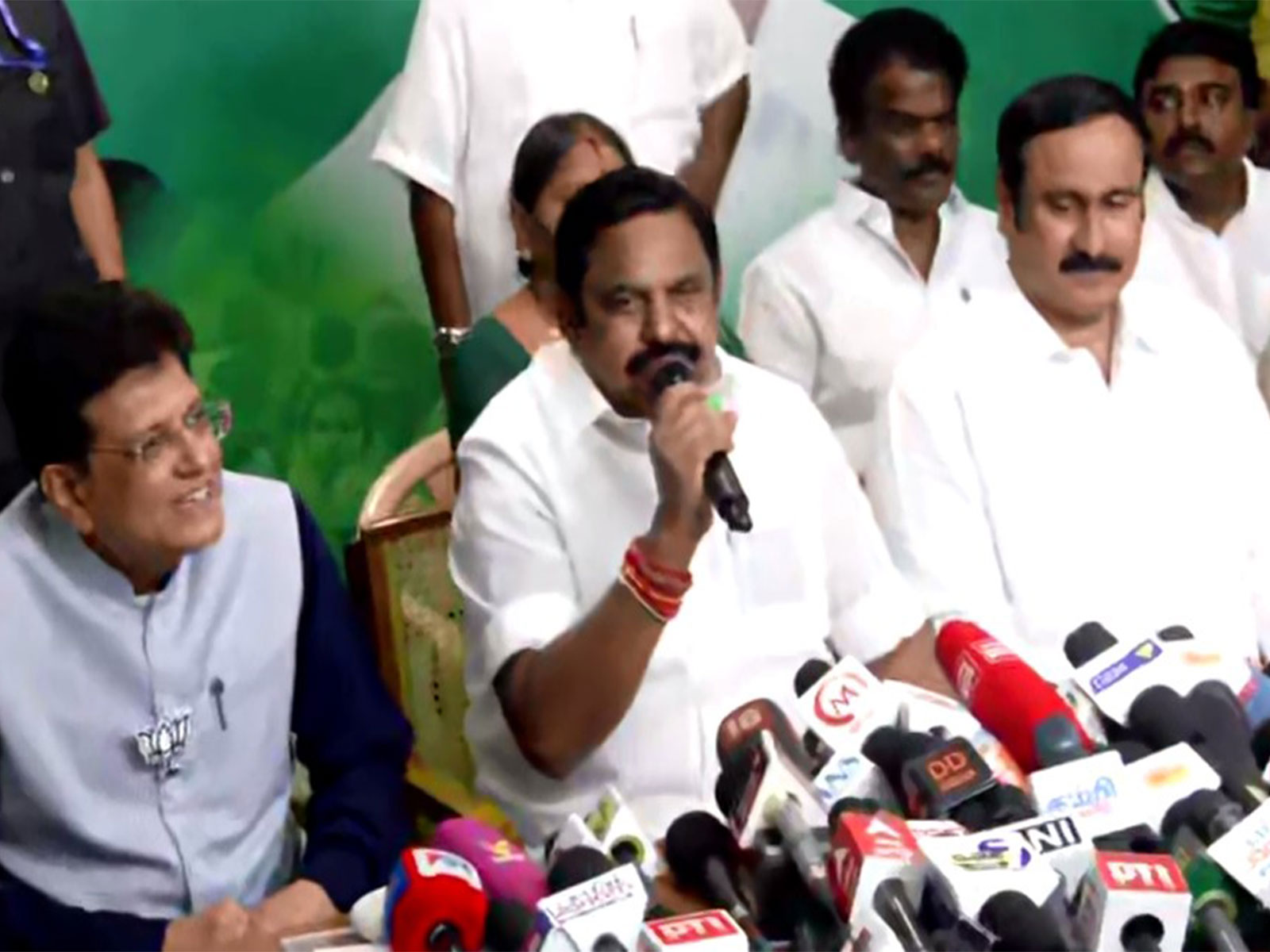 AIADMK General Secretary Edapaddi Palaniswami (C) during press conference with Union Minister Piyush Goyal (L) and PMK chief Anbumani Ramadoss (R) (Photo/ANI)